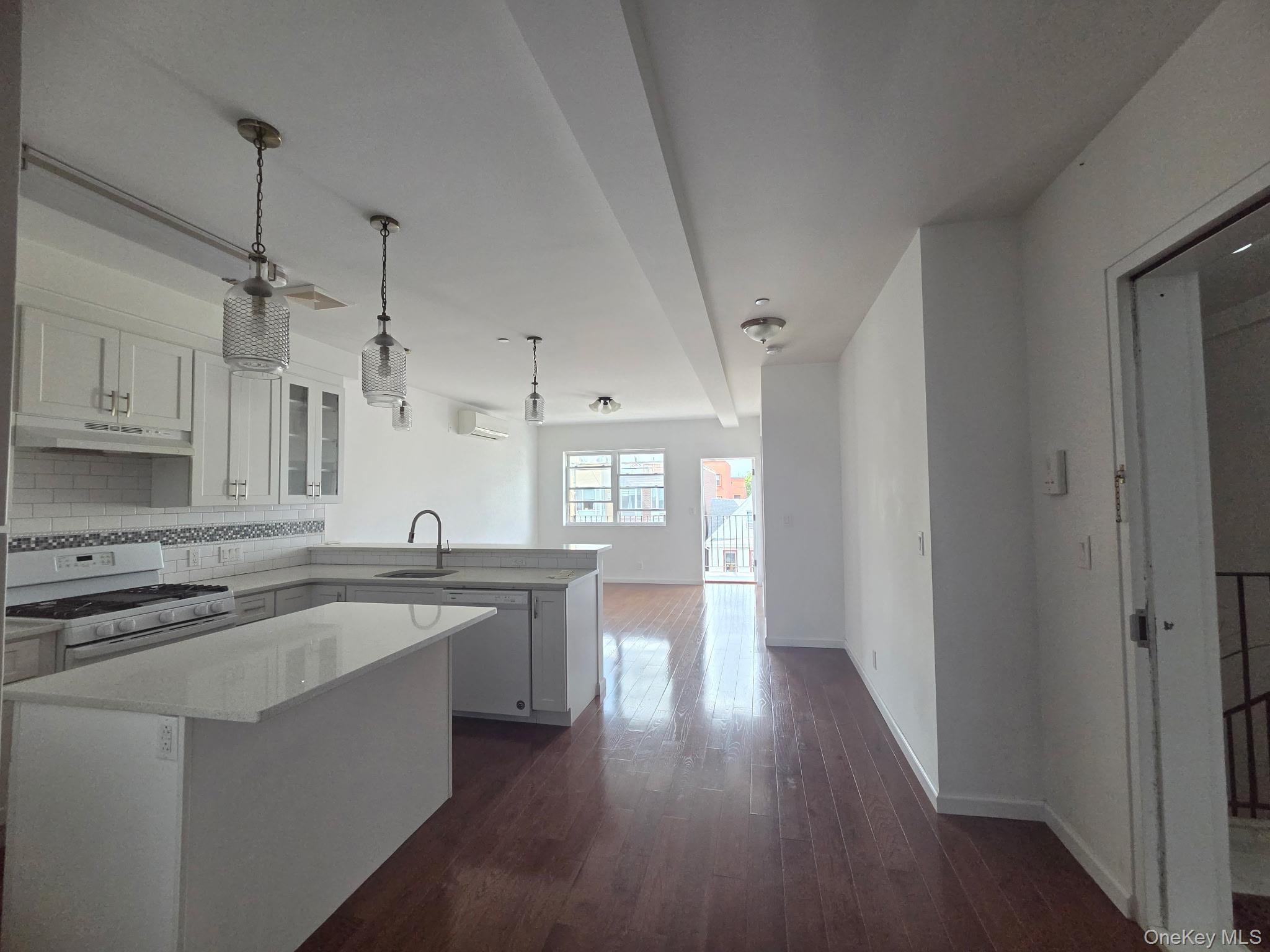 4043 97th Street, Unit 4th Floor photo 6