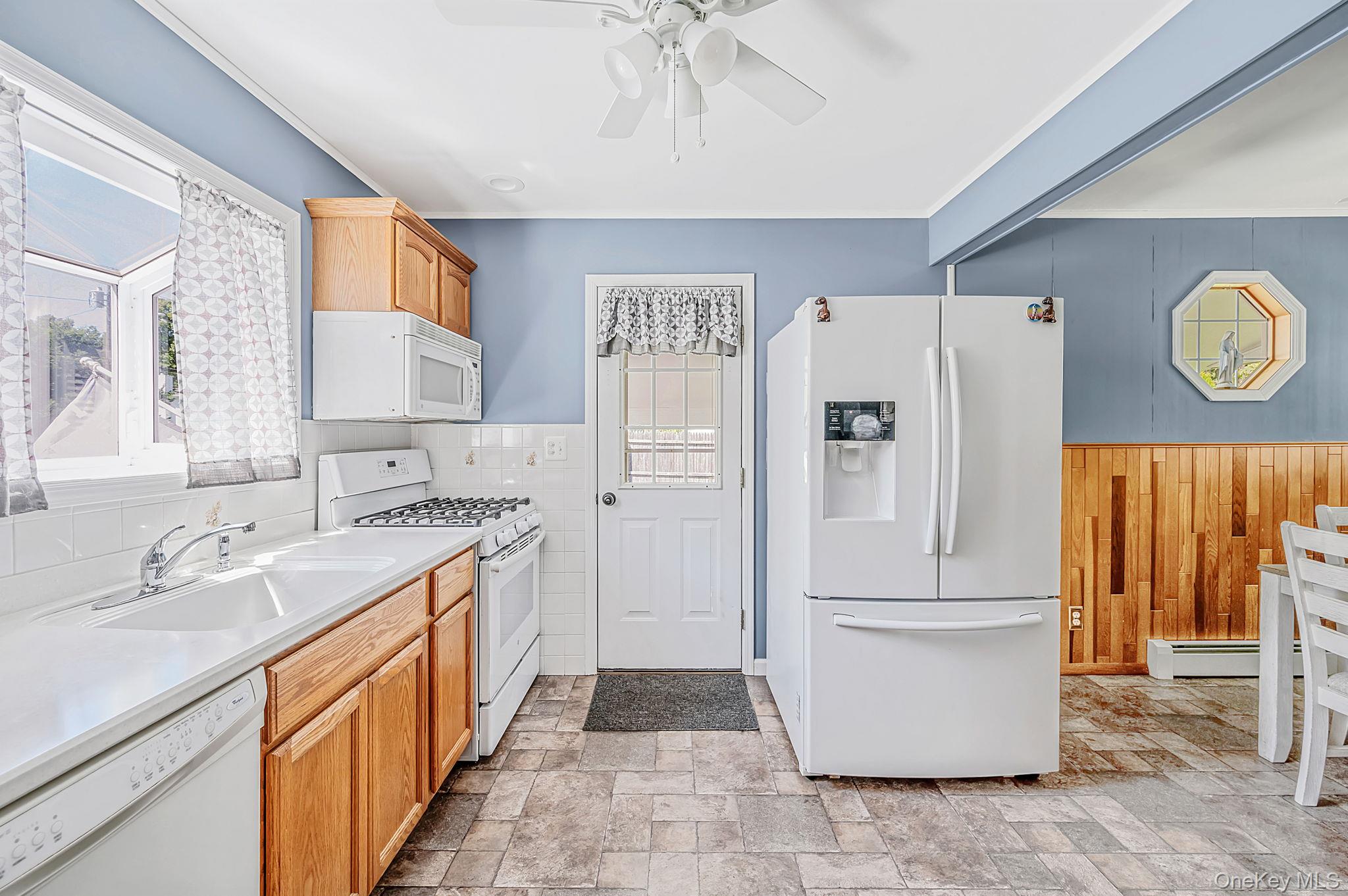 152 Grand Avenue – For Sale photo 3