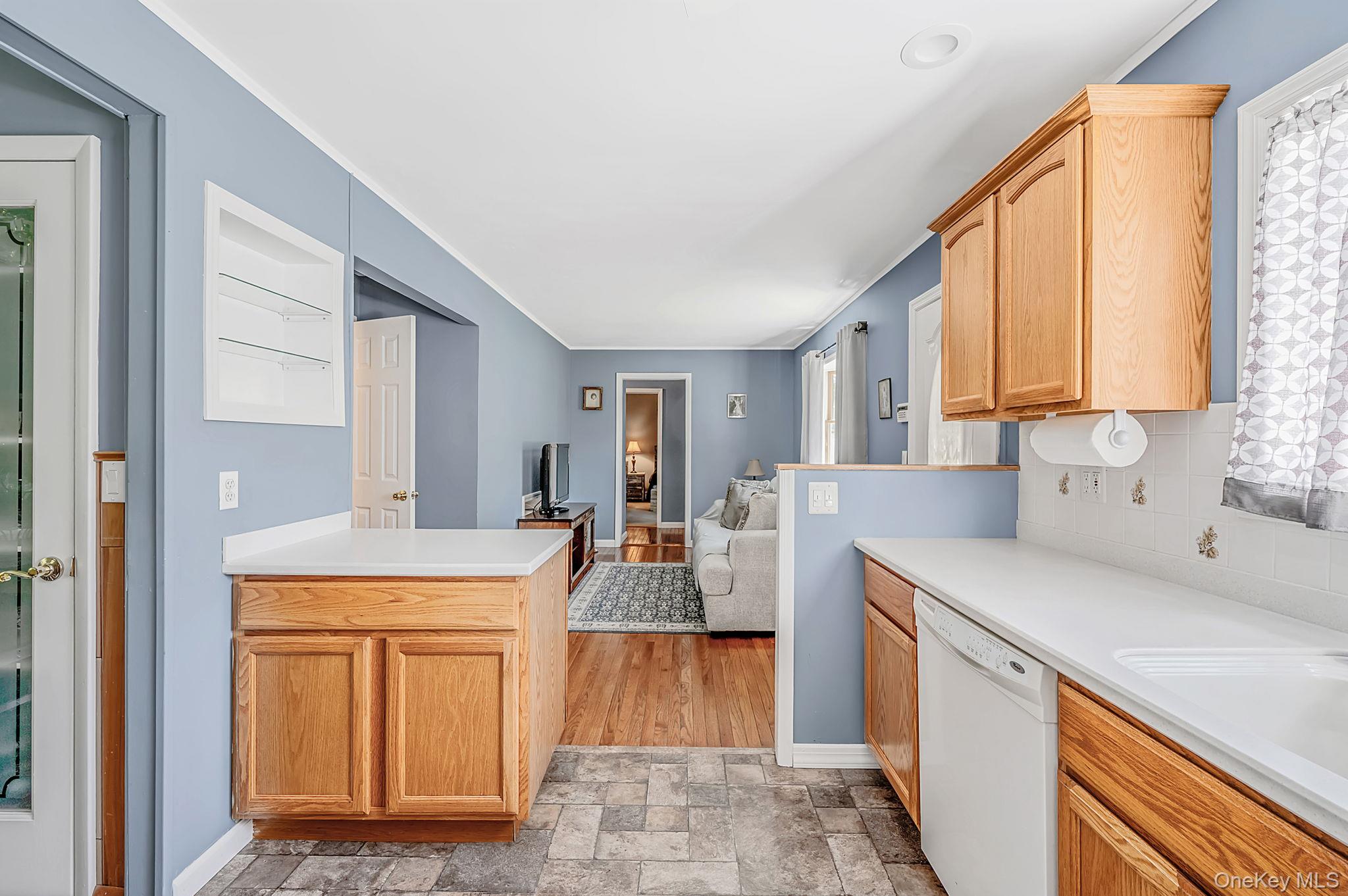 152 Grand Avenue – For Sale photo 5