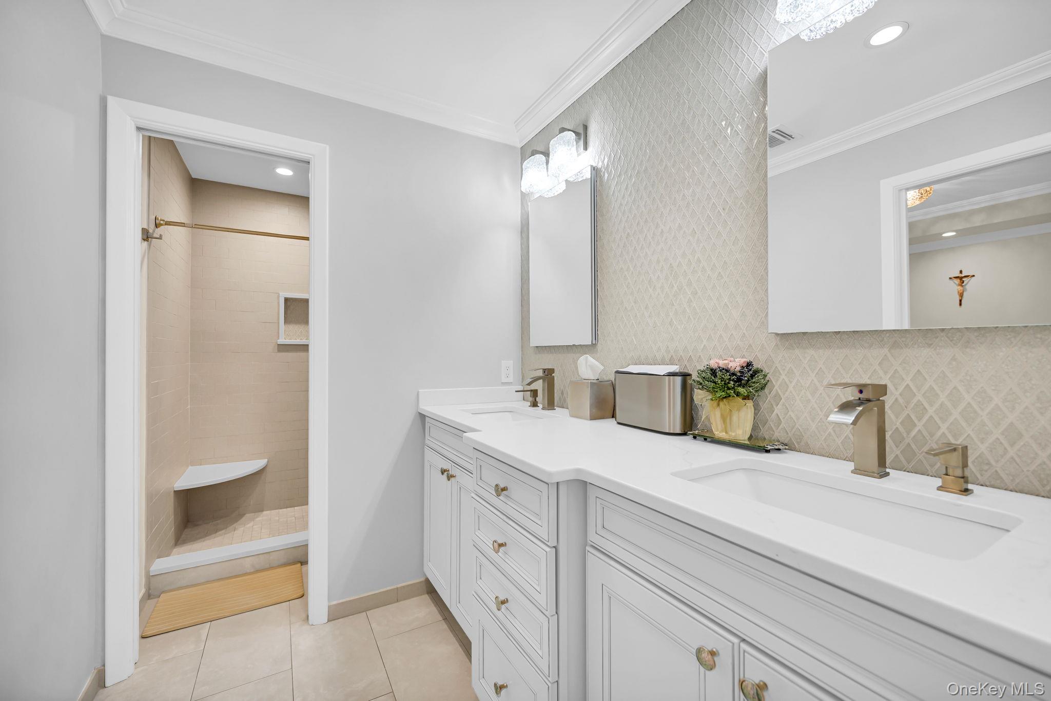 15 Ramapo Lane – For Sale photo 20