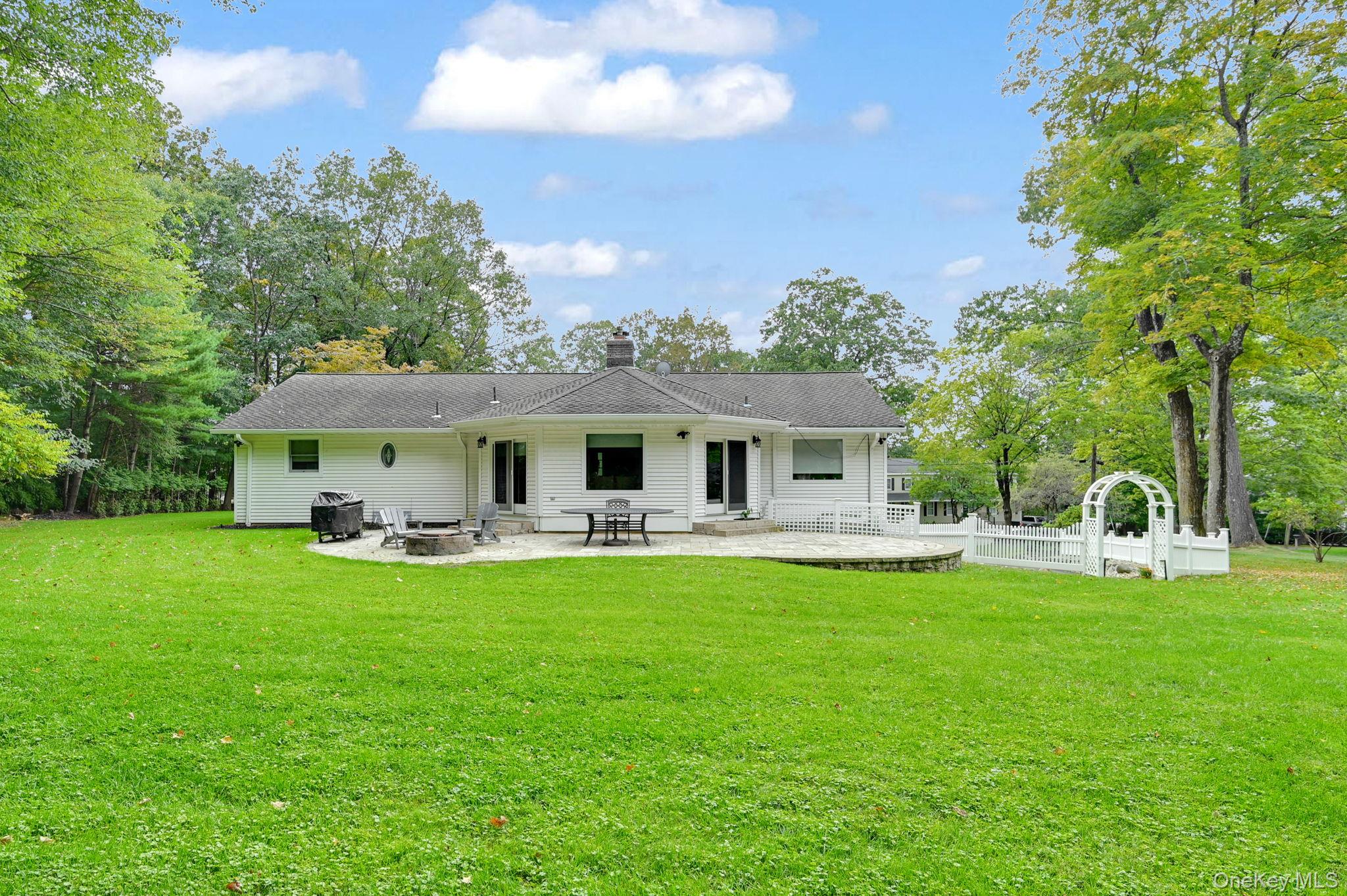 15 Ramapo Lane – For Sale photo 36