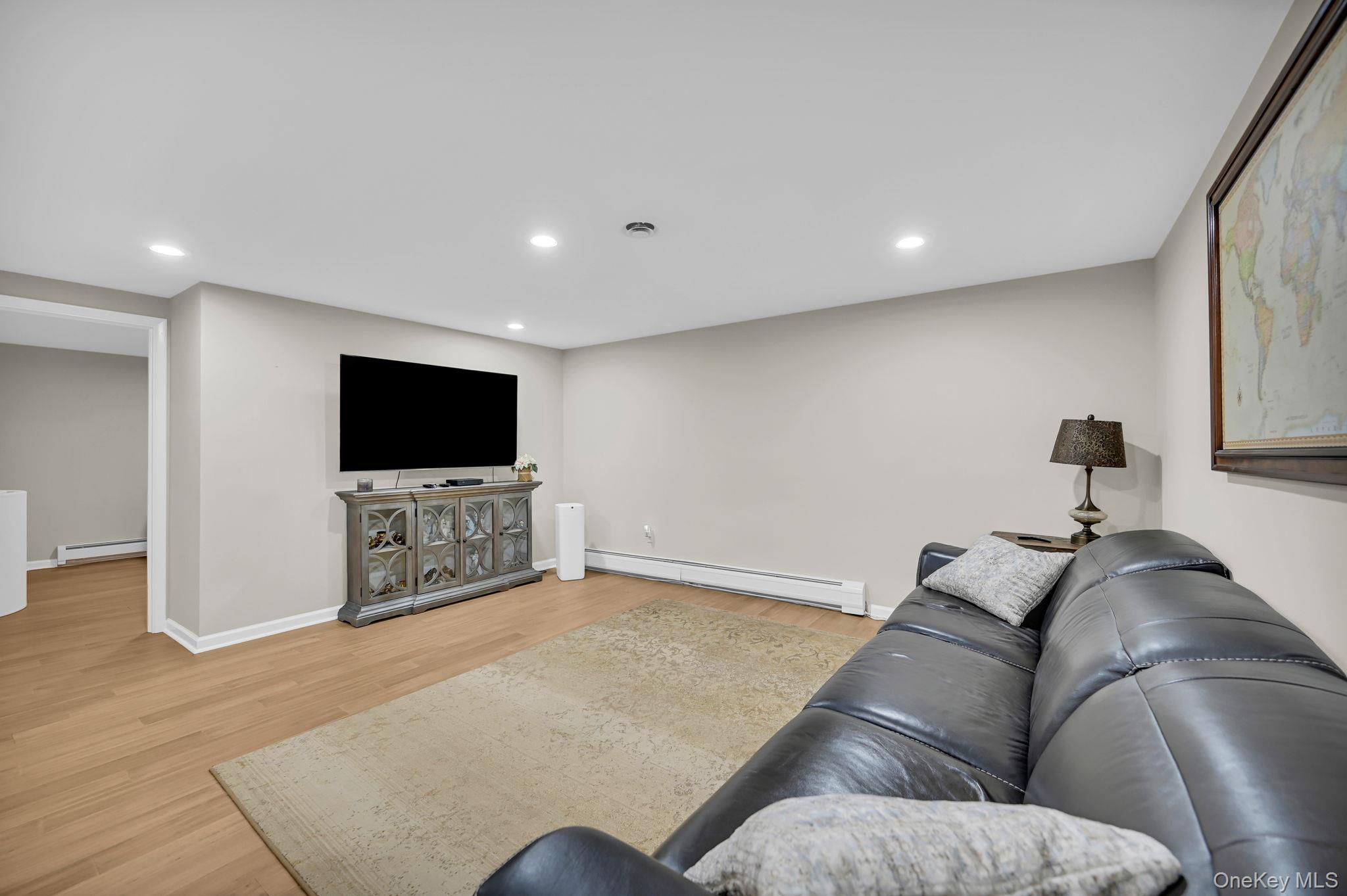15 Ramapo Lane – For Sale photo 29