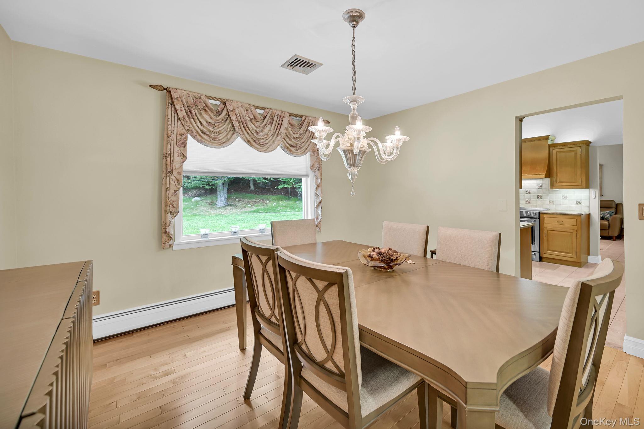 15 Ramapo Lane – For Sale photo 10
