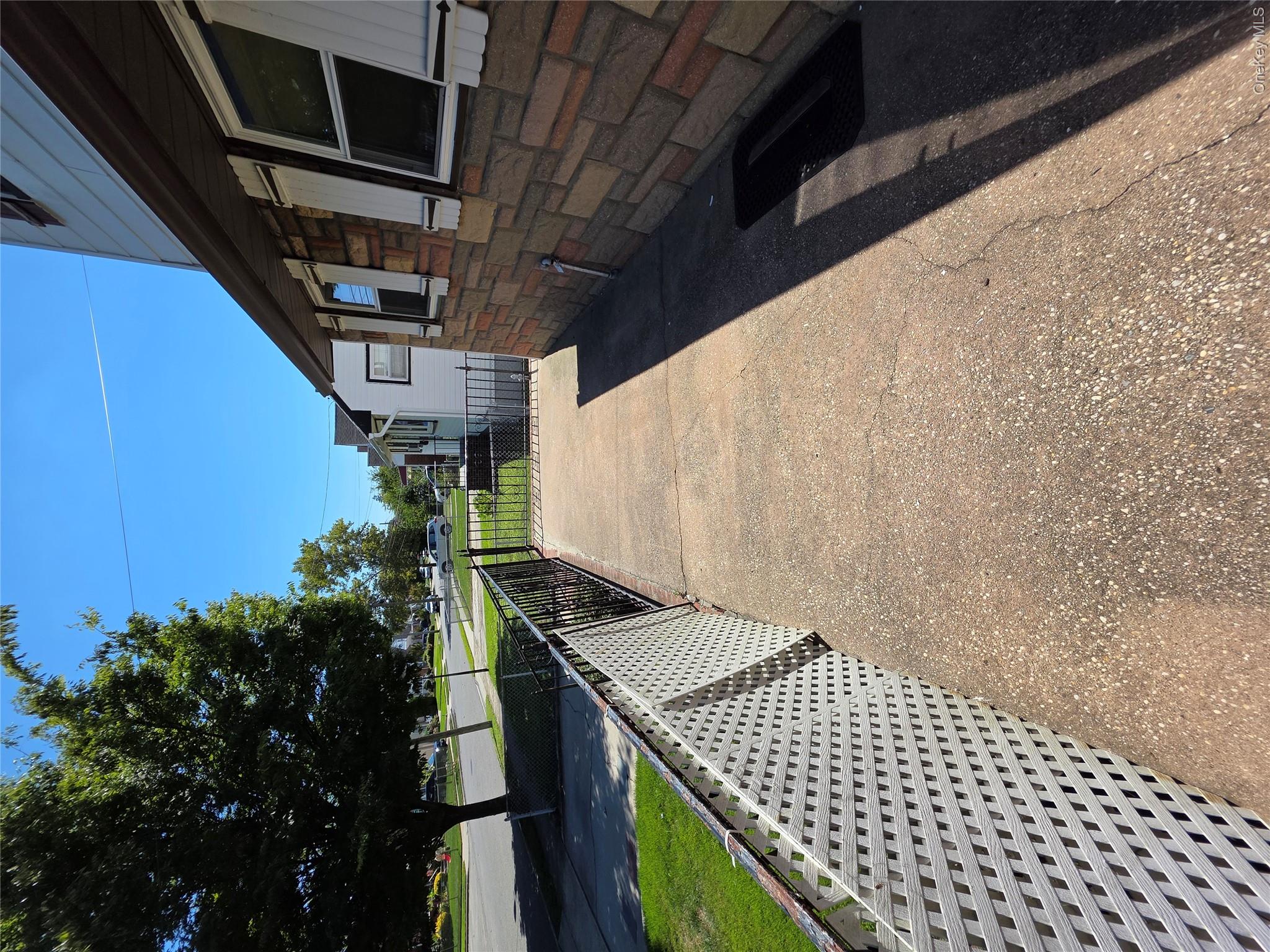 66 Gates Avenue, Unit 1 photo 3