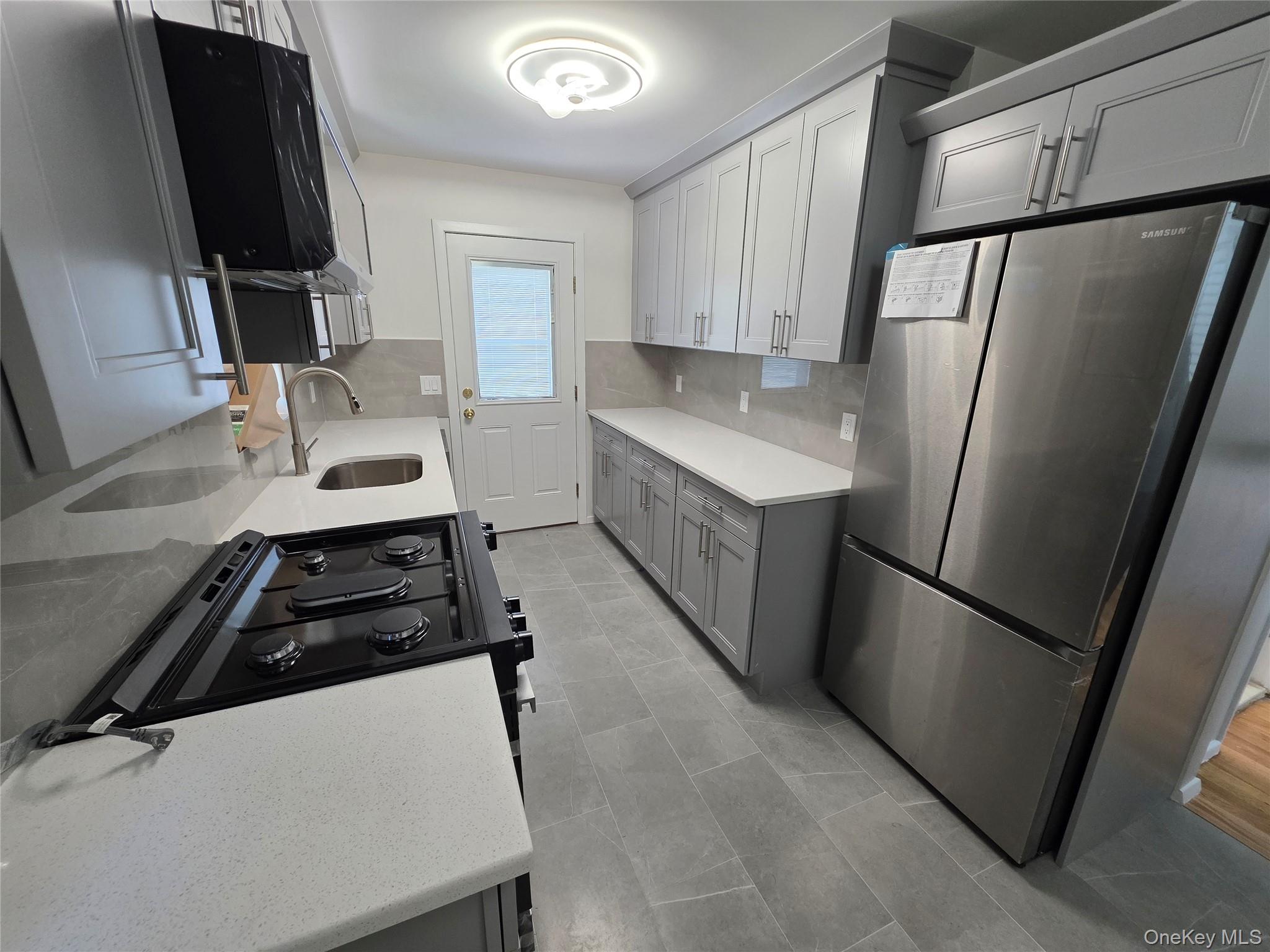 66 Gates Avenue, Unit 1