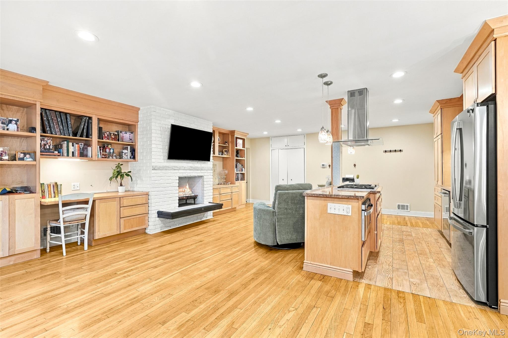 216 Purchase Street, Unit F photo 6