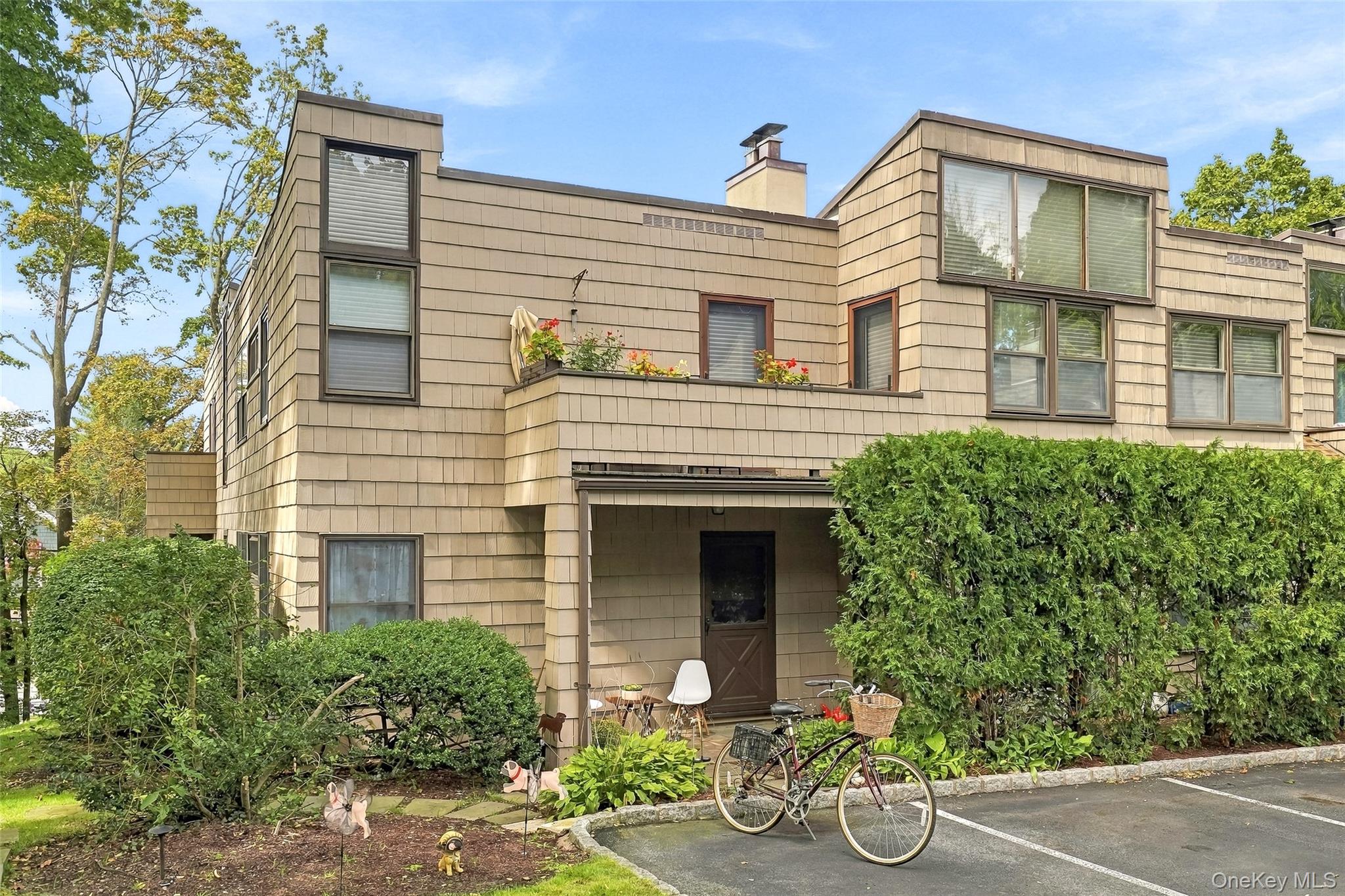 216 Purchase Street, Unit F photo 2