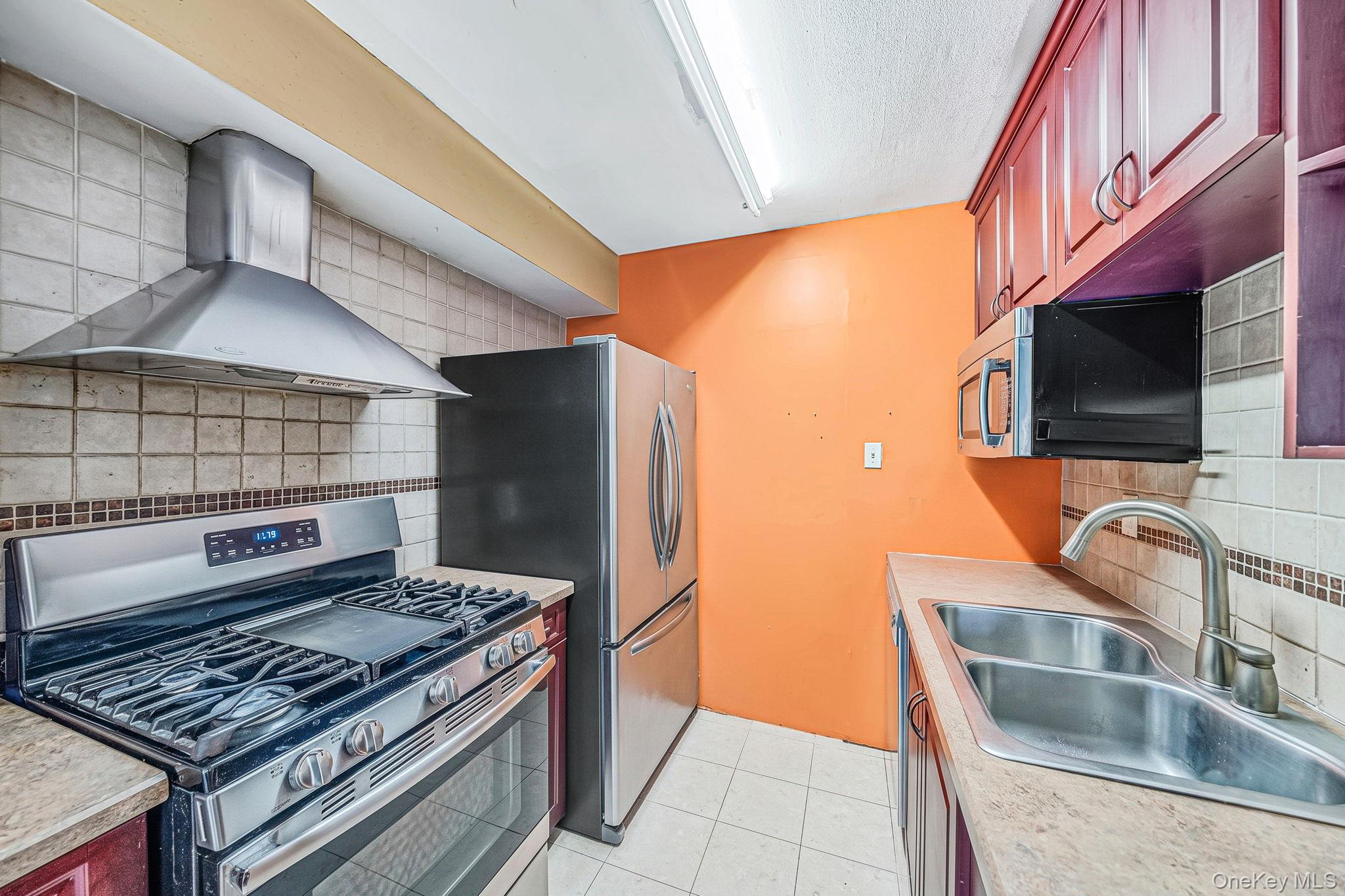 11 Glen Hollow Drive, Unit D7 photo 11