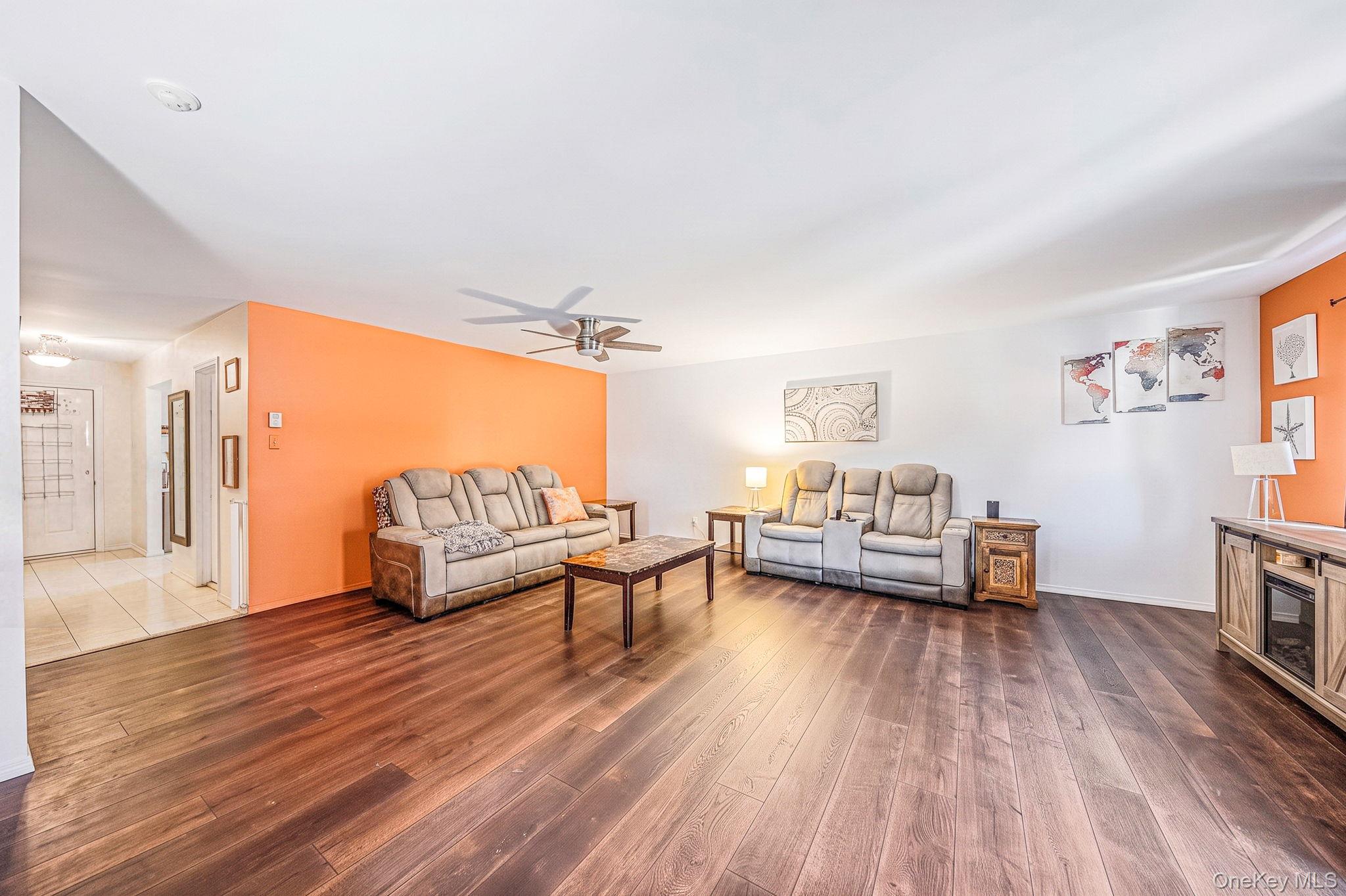 11 Glen Hollow Drive, Unit D7 photo 6