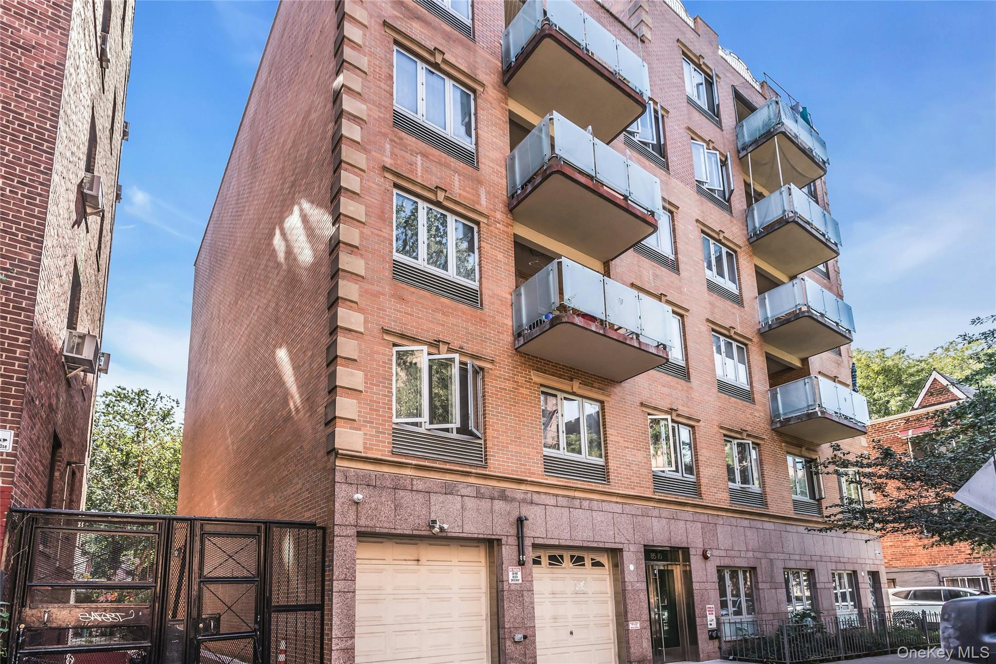 85-10 Elmhurst Avenue, Unit 5B photo 3