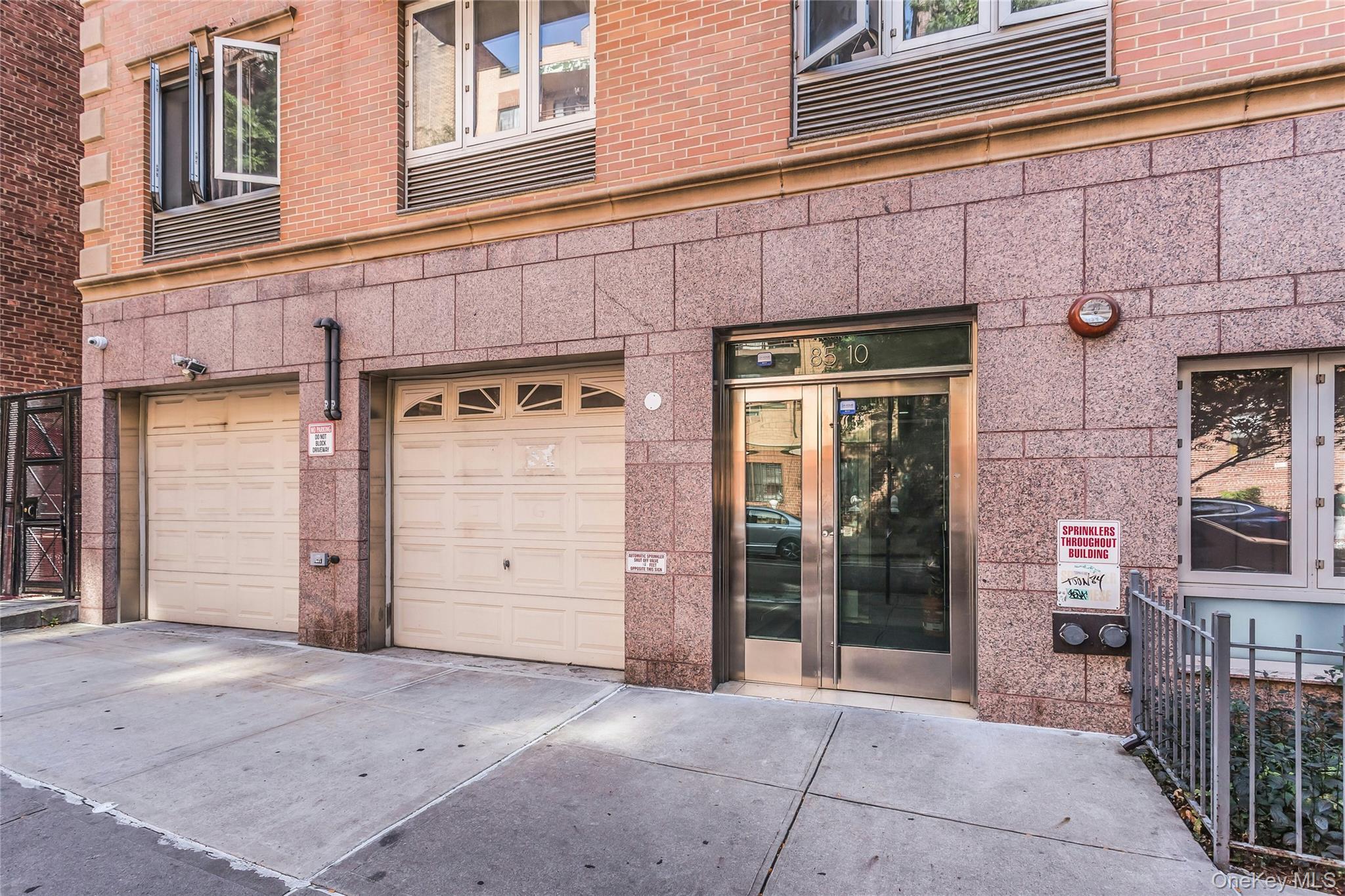 85-10 Elmhurst Avenue, Unit 5B photo 2