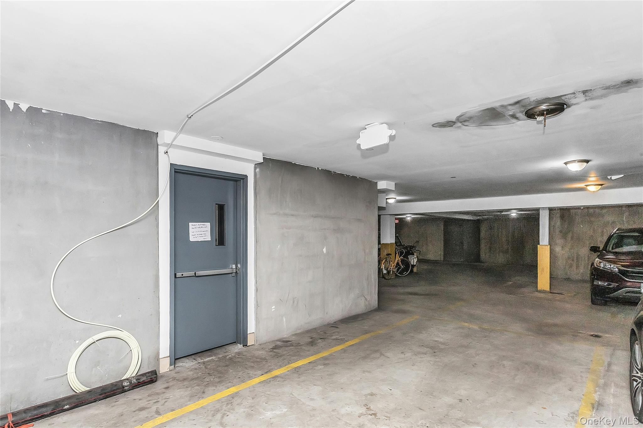 85-10 Elmhurst Avenue, Unit 5B photo 24