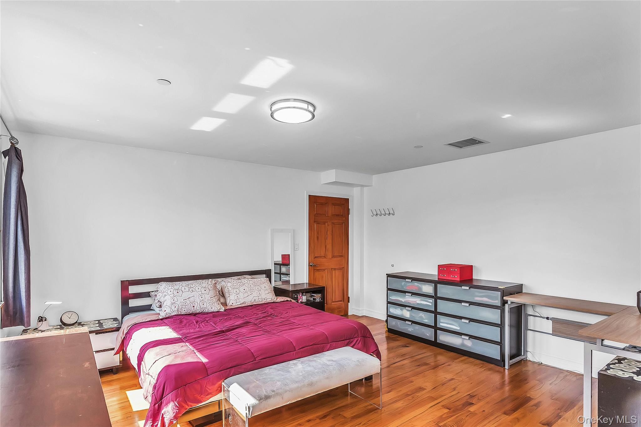 85-10 Elmhurst Avenue, Unit 5B photo 13