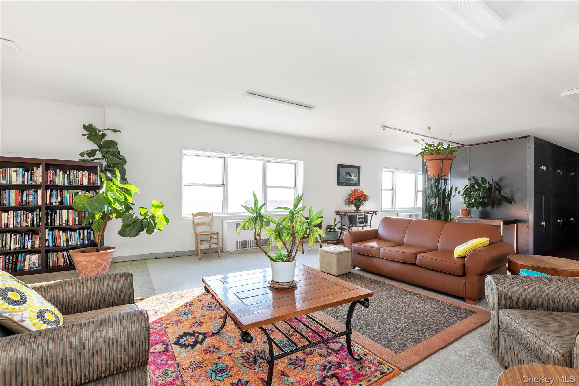 370 W Broadway, Unit 5K photo 3