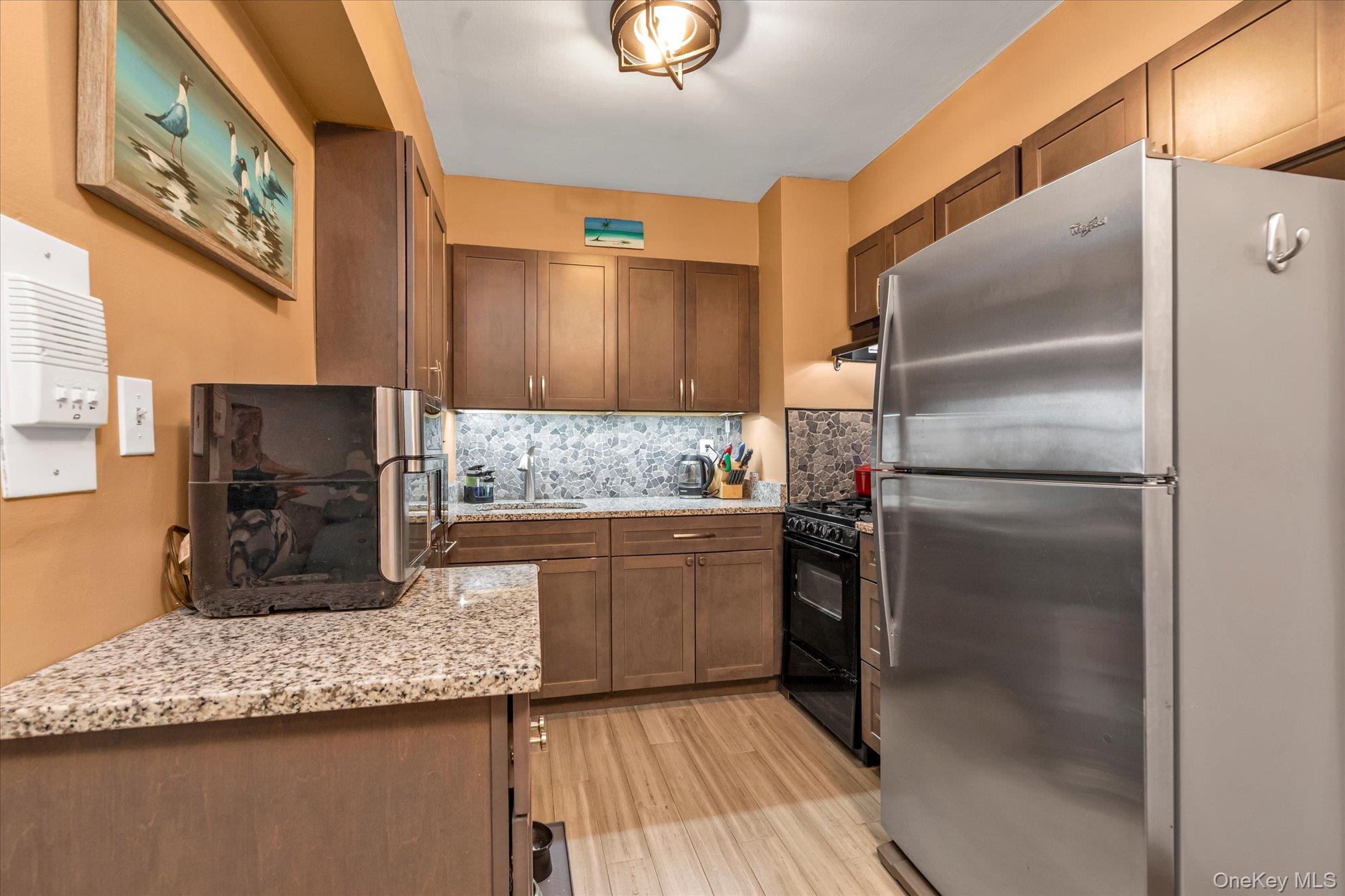 370 W Broadway, Unit 5K photo 6