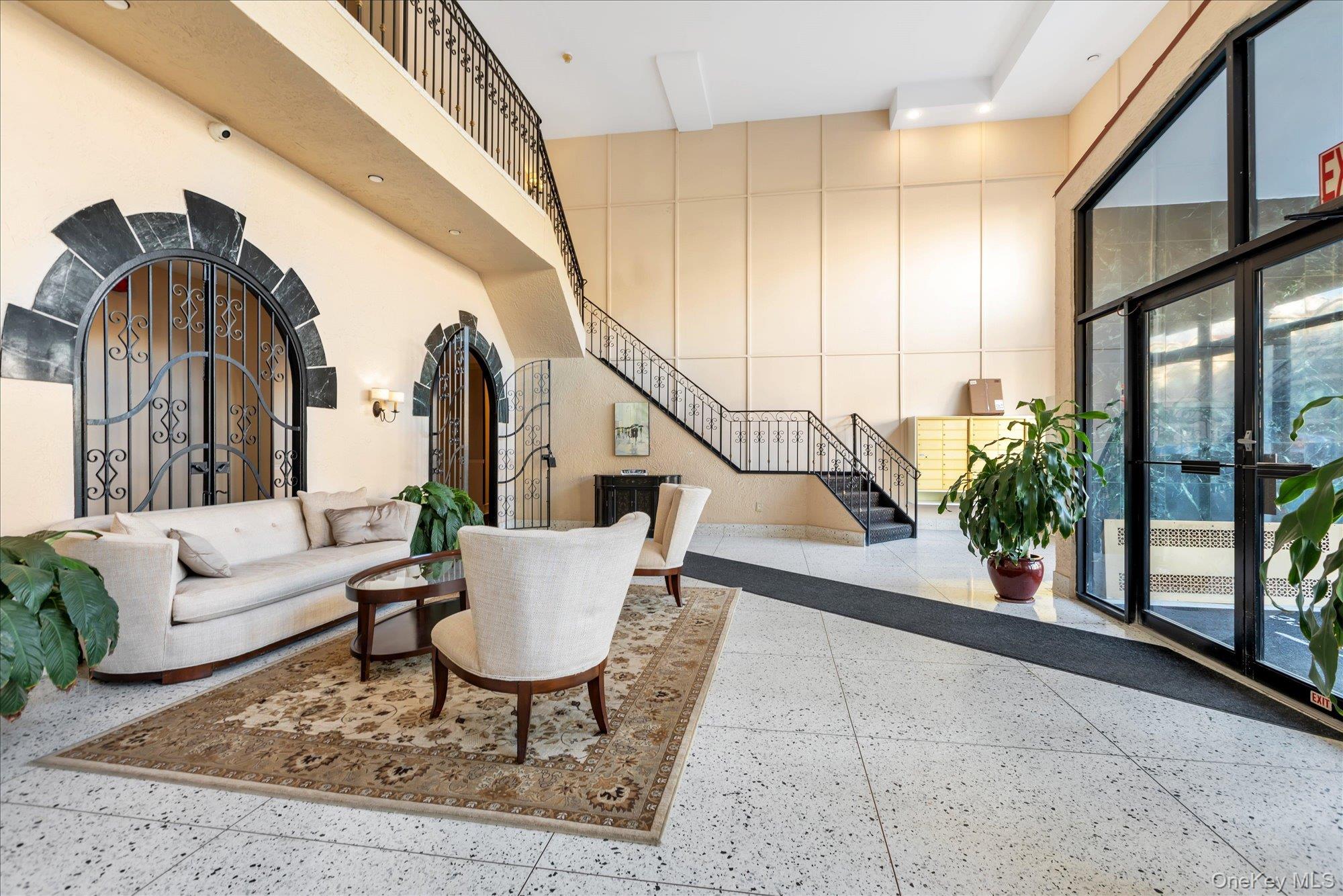 370 W Broadway, Unit 5K photo 2