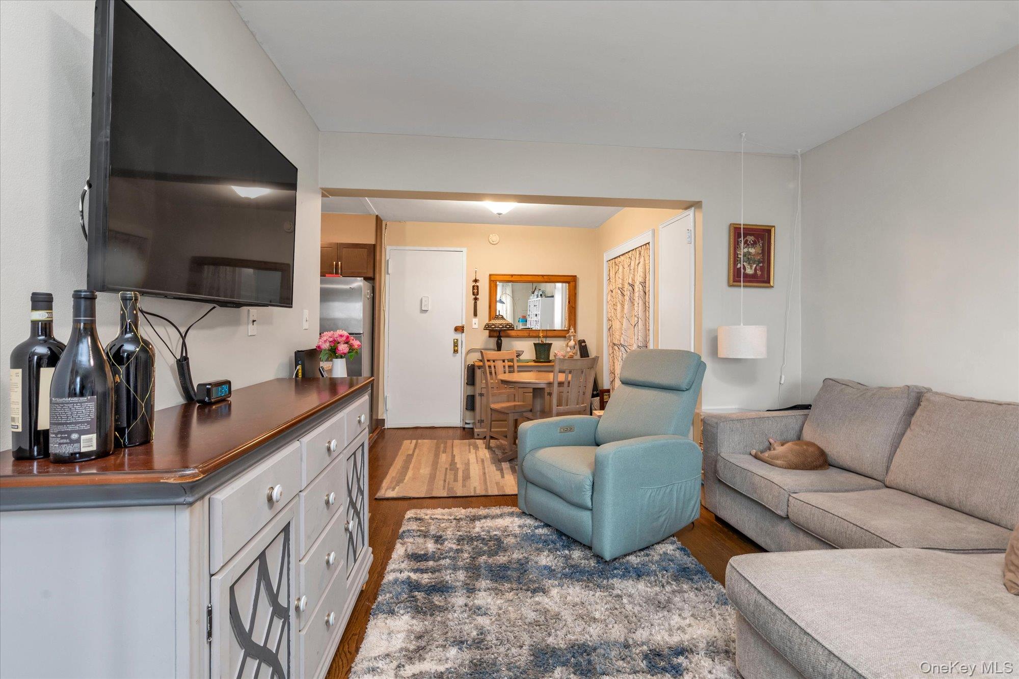 370 W Broadway, Unit 5K photo 4