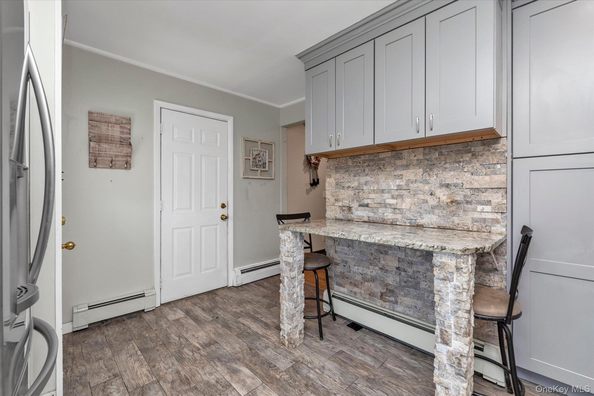 157 Land Lane – For Sale photo 4