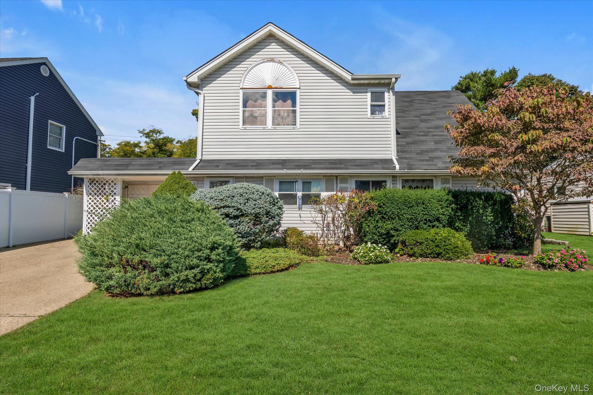 157 Land Lane – For Sale