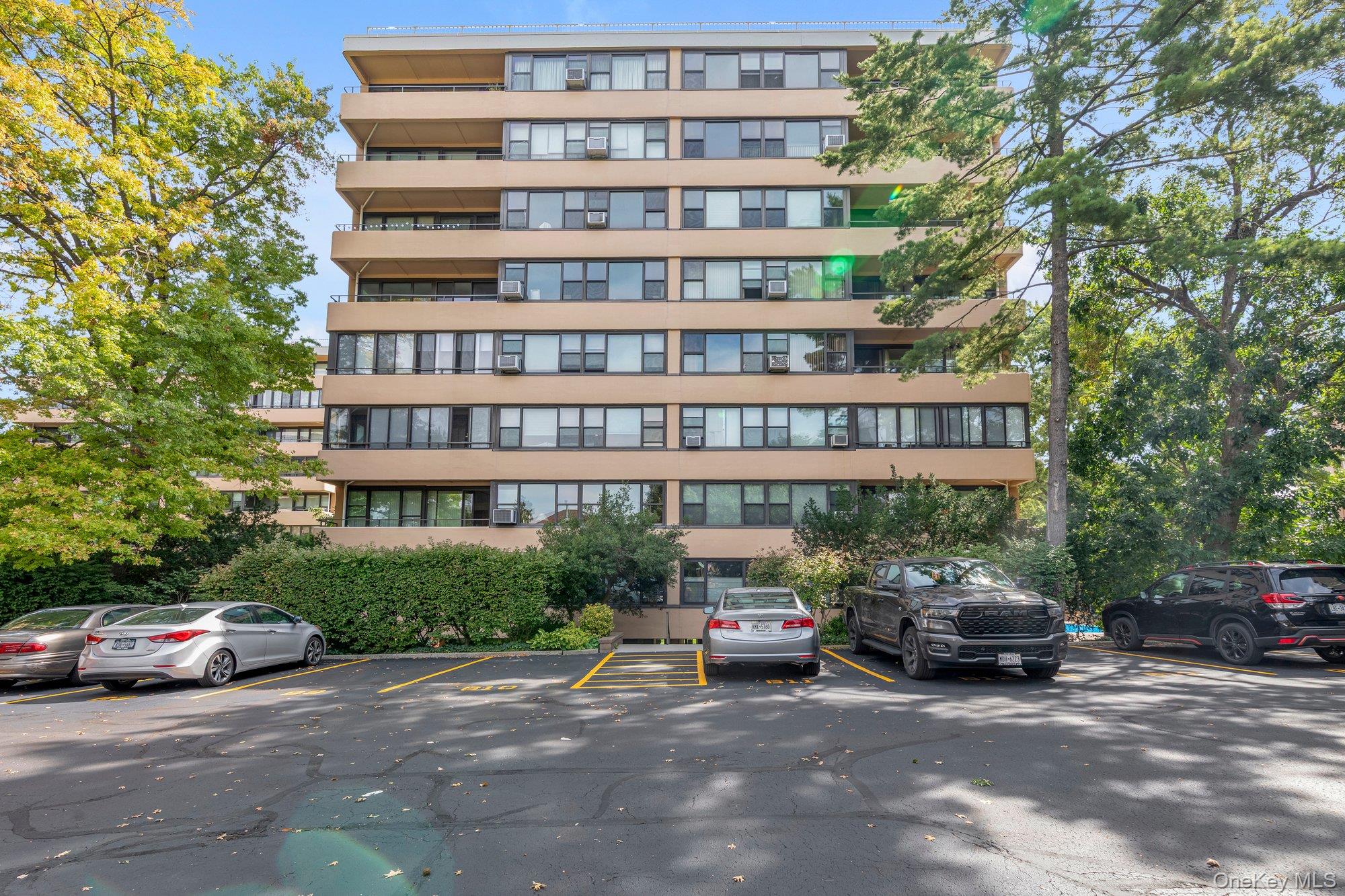 10-01 162 Street, Unit 4A photo 13