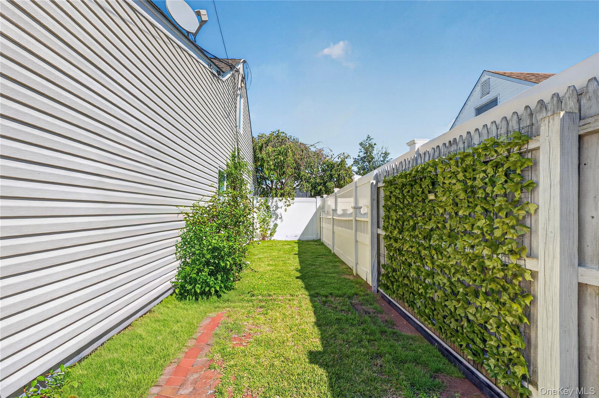 114 Southberry Lane – For Sale photo 34