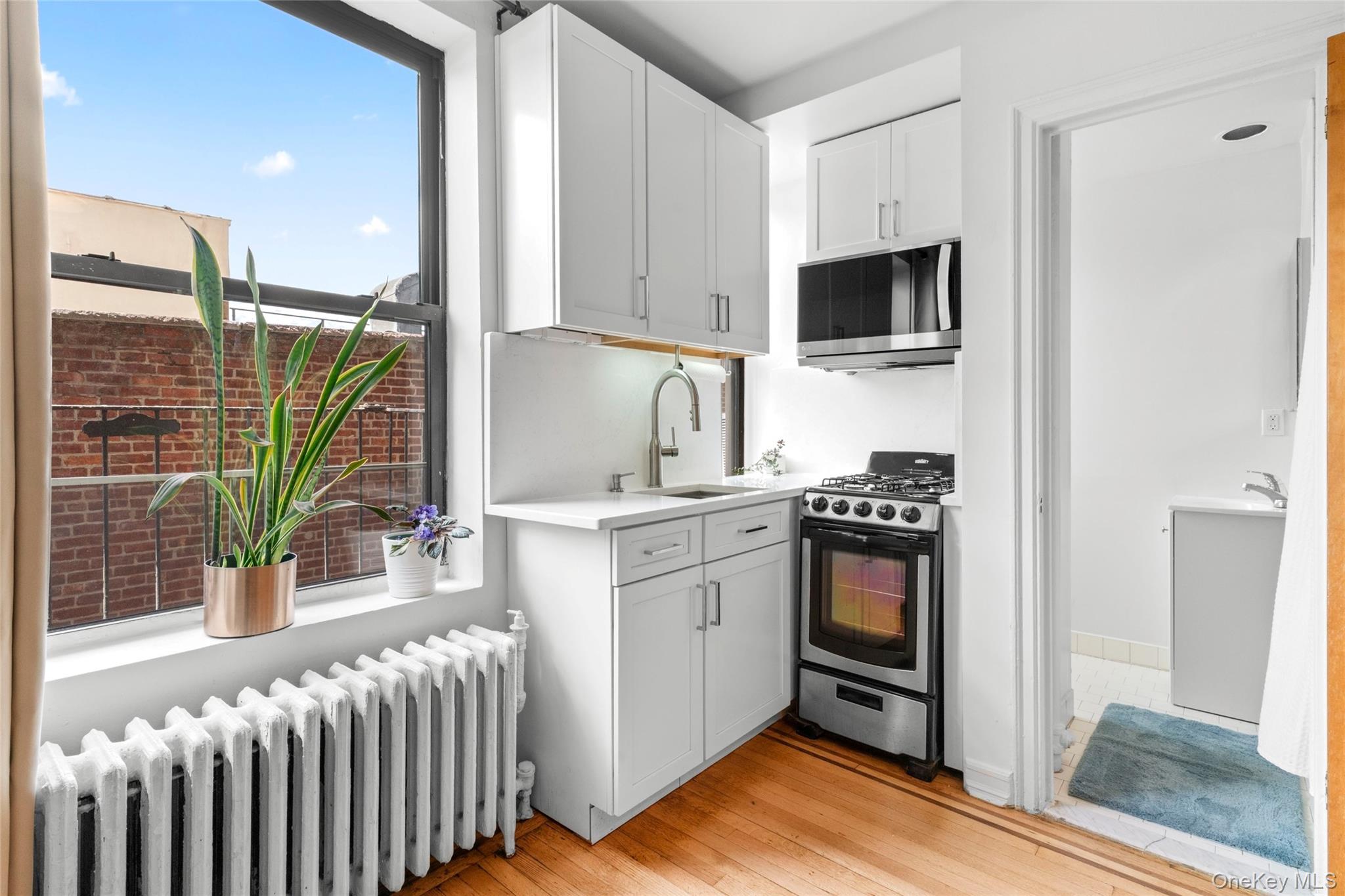 300 8th Avenue, Unit 4N photo 5