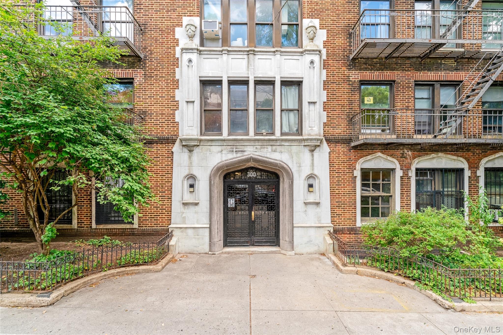 300 8th Avenue, Unit 4N photo 14