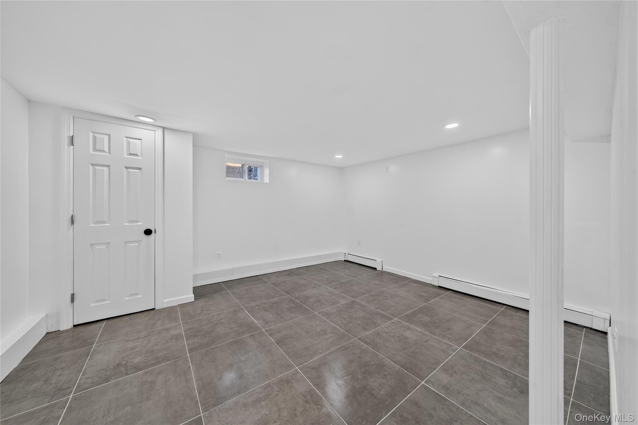 28 Roslyn Avenue – For Sale photo 18