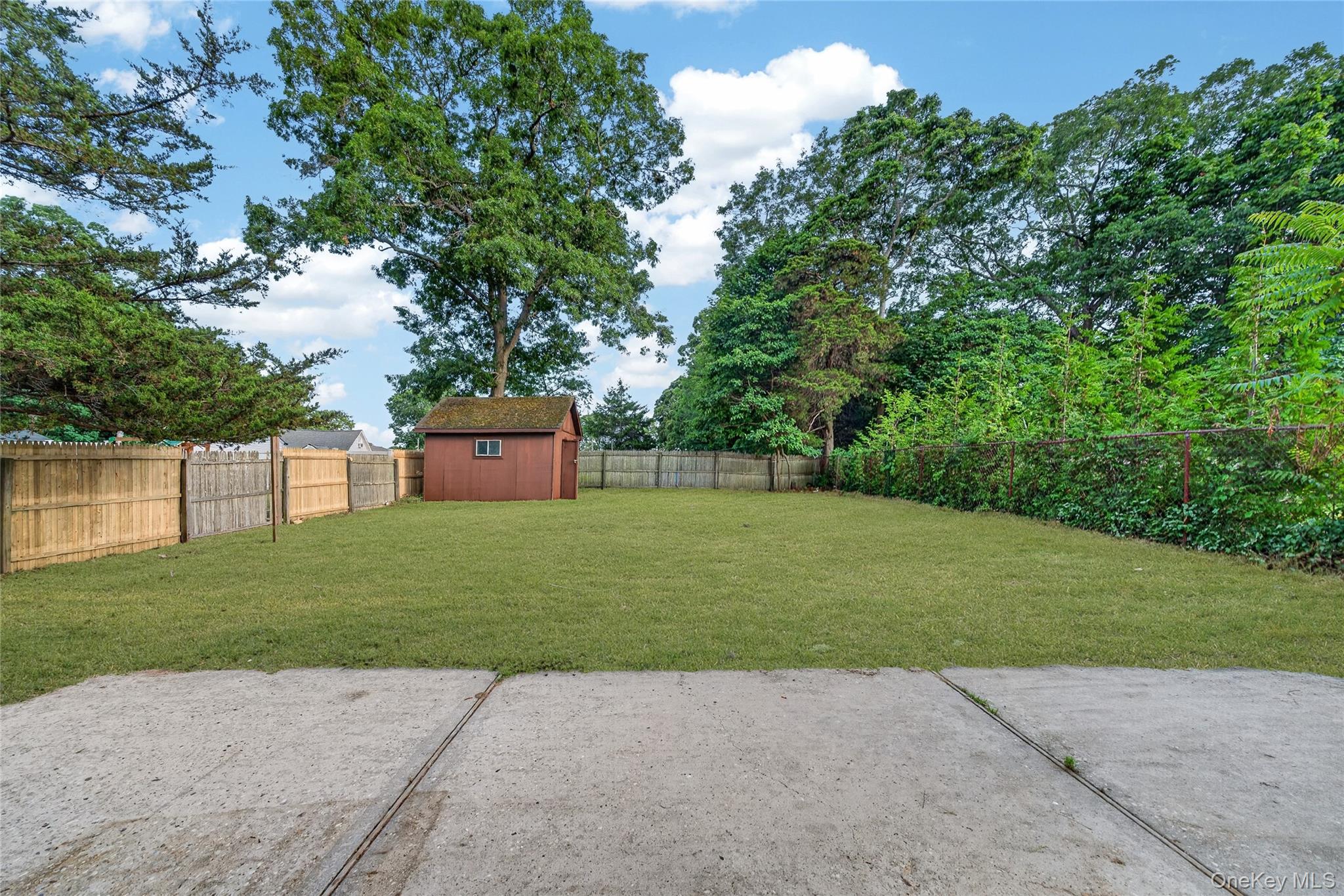28 Roslyn Avenue – For Sale photo 28
