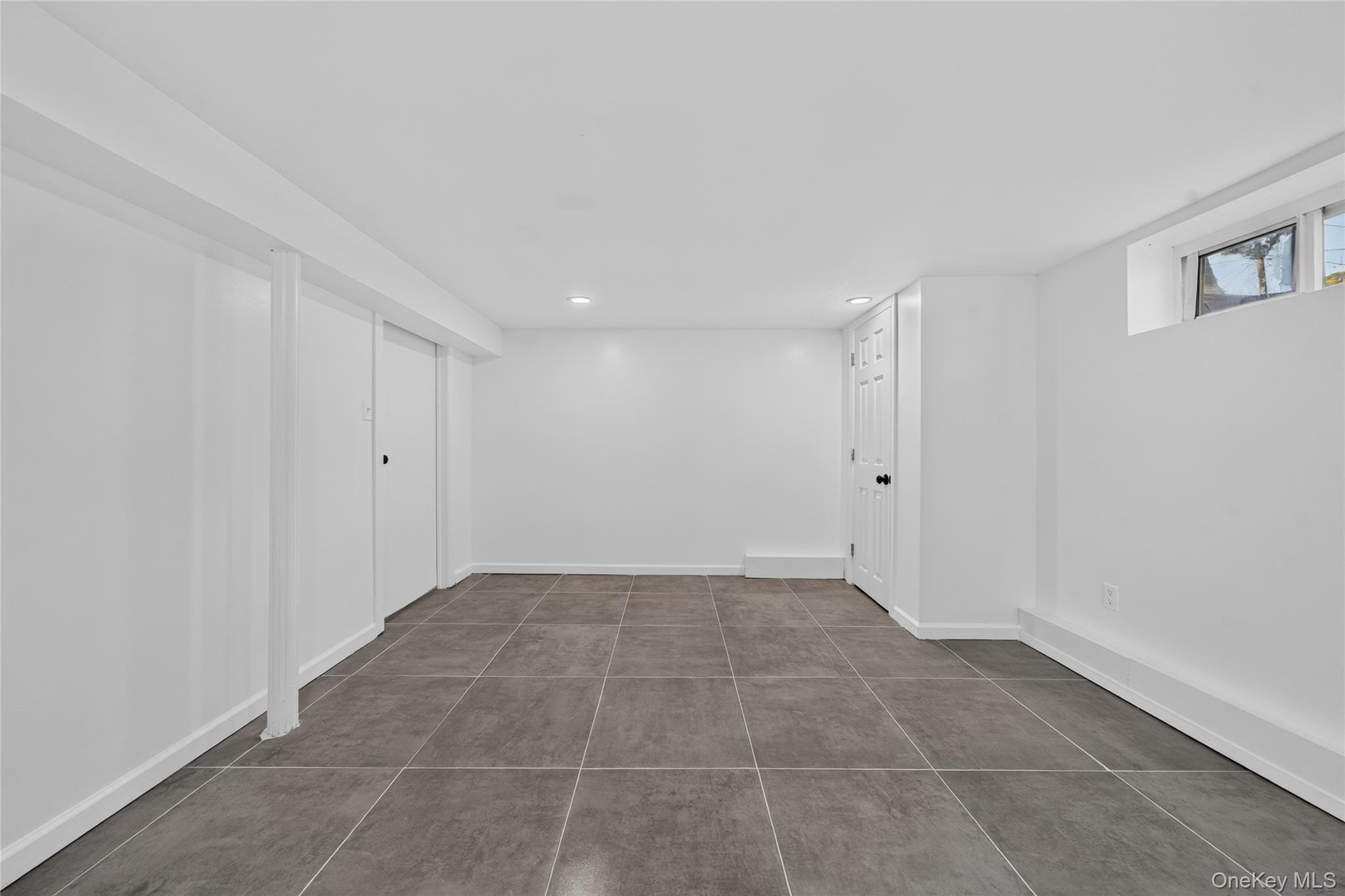 28 Roslyn Avenue – For Sale photo 20
