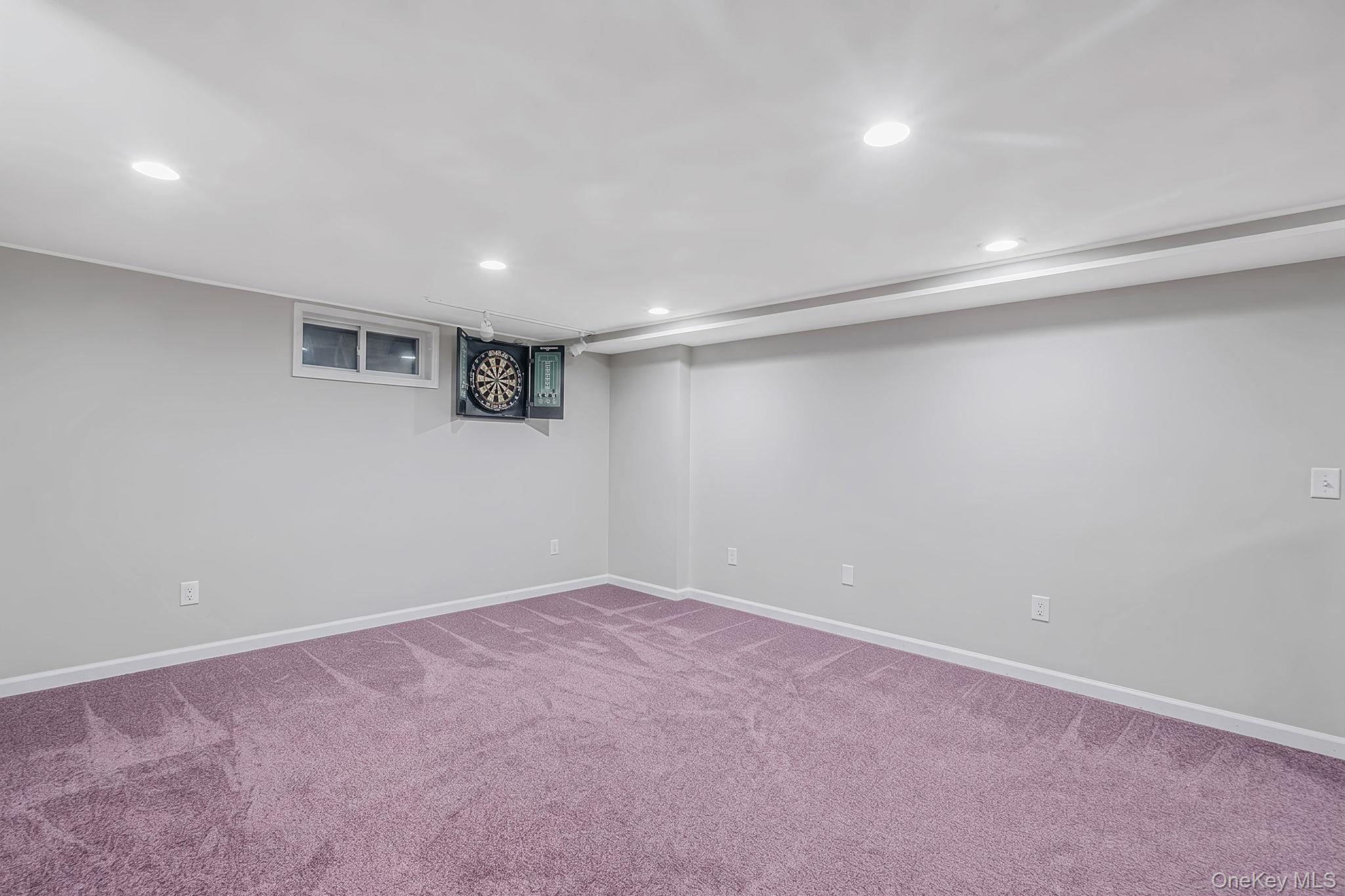 16 Salem Road – For Sale photo 32
