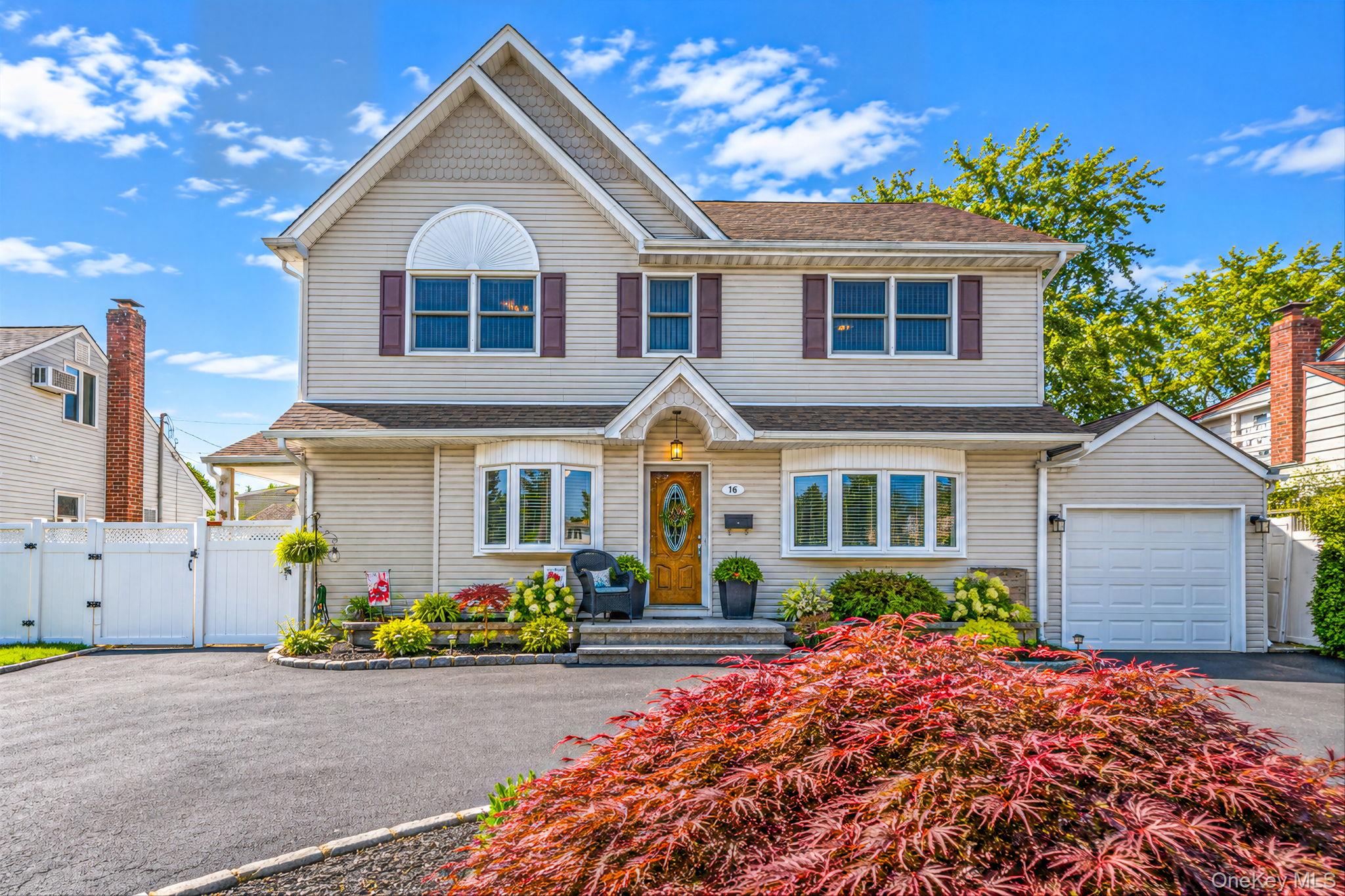 16 Salem Road – For Sale photo 2