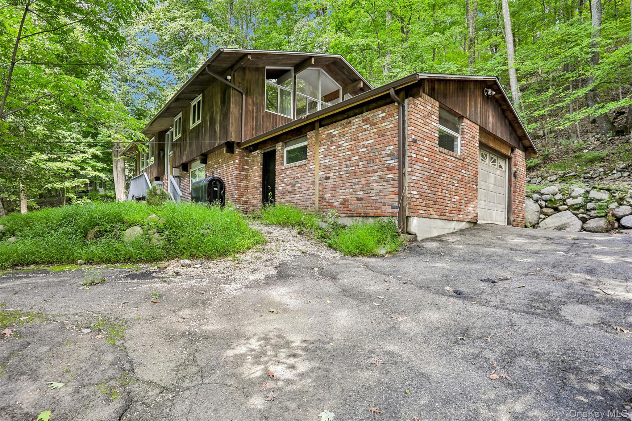 951 Haverstraw Road – For Sale