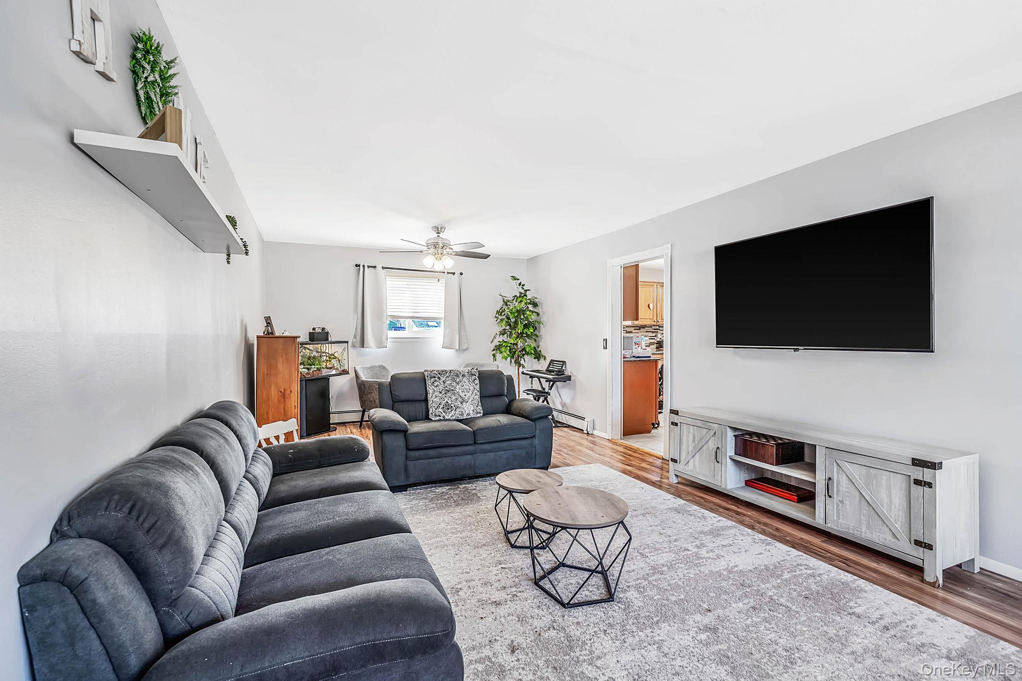 12 Carston Street – For Sale photo 5