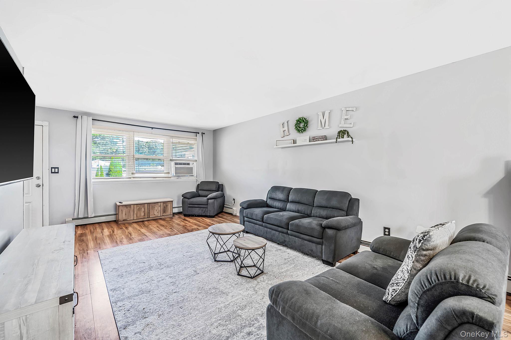 12 Carston Street – For Sale photo 6