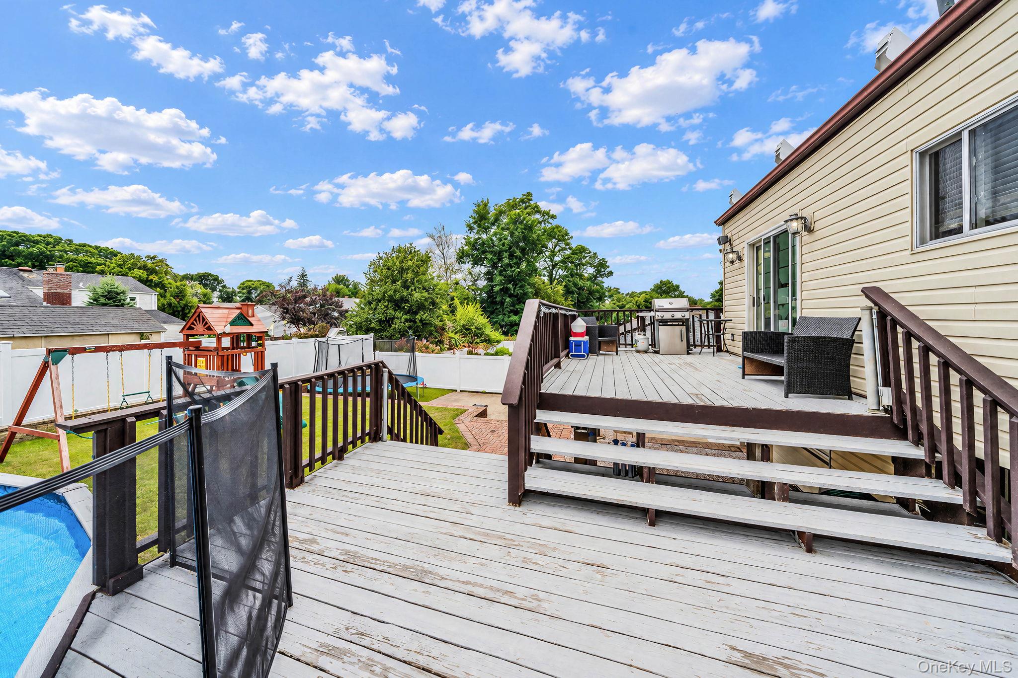 12 Carston Street – For Sale photo 39