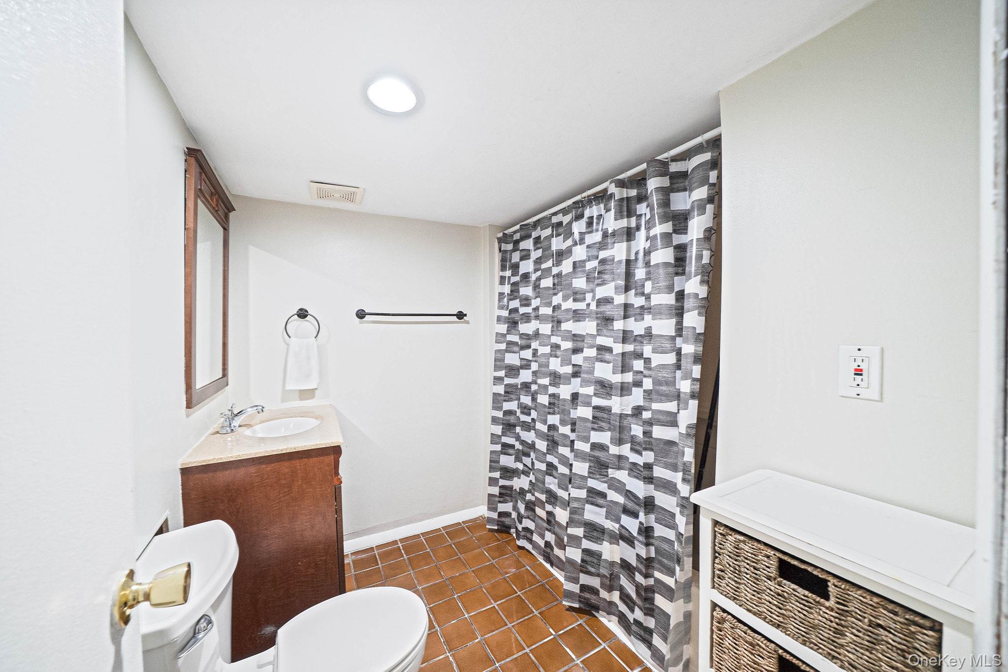 12 Carston Street – For Sale photo 36