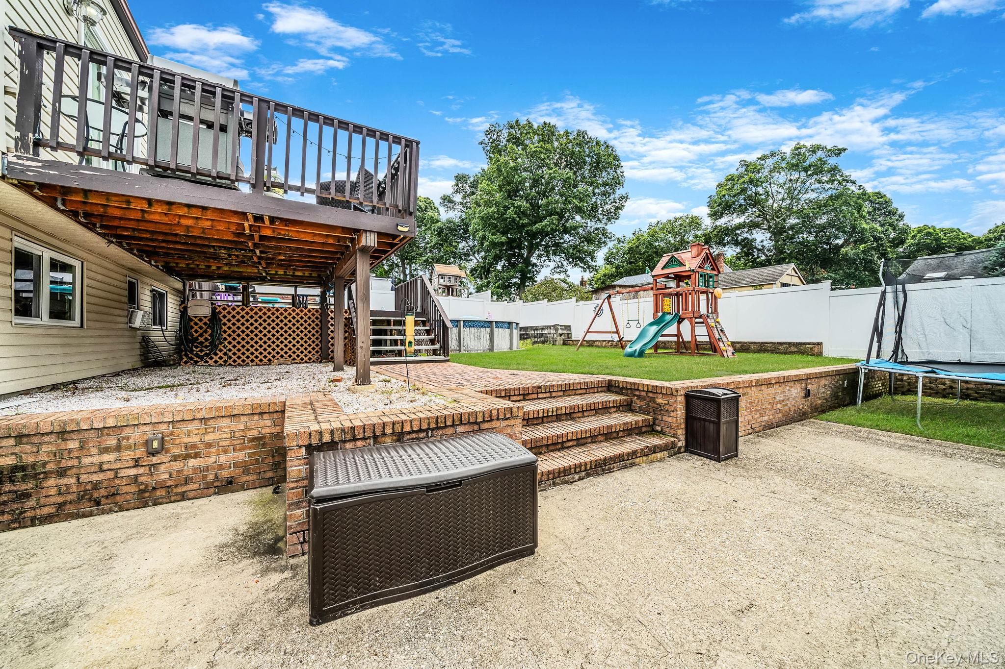12 Carston Street – For Sale photo 38