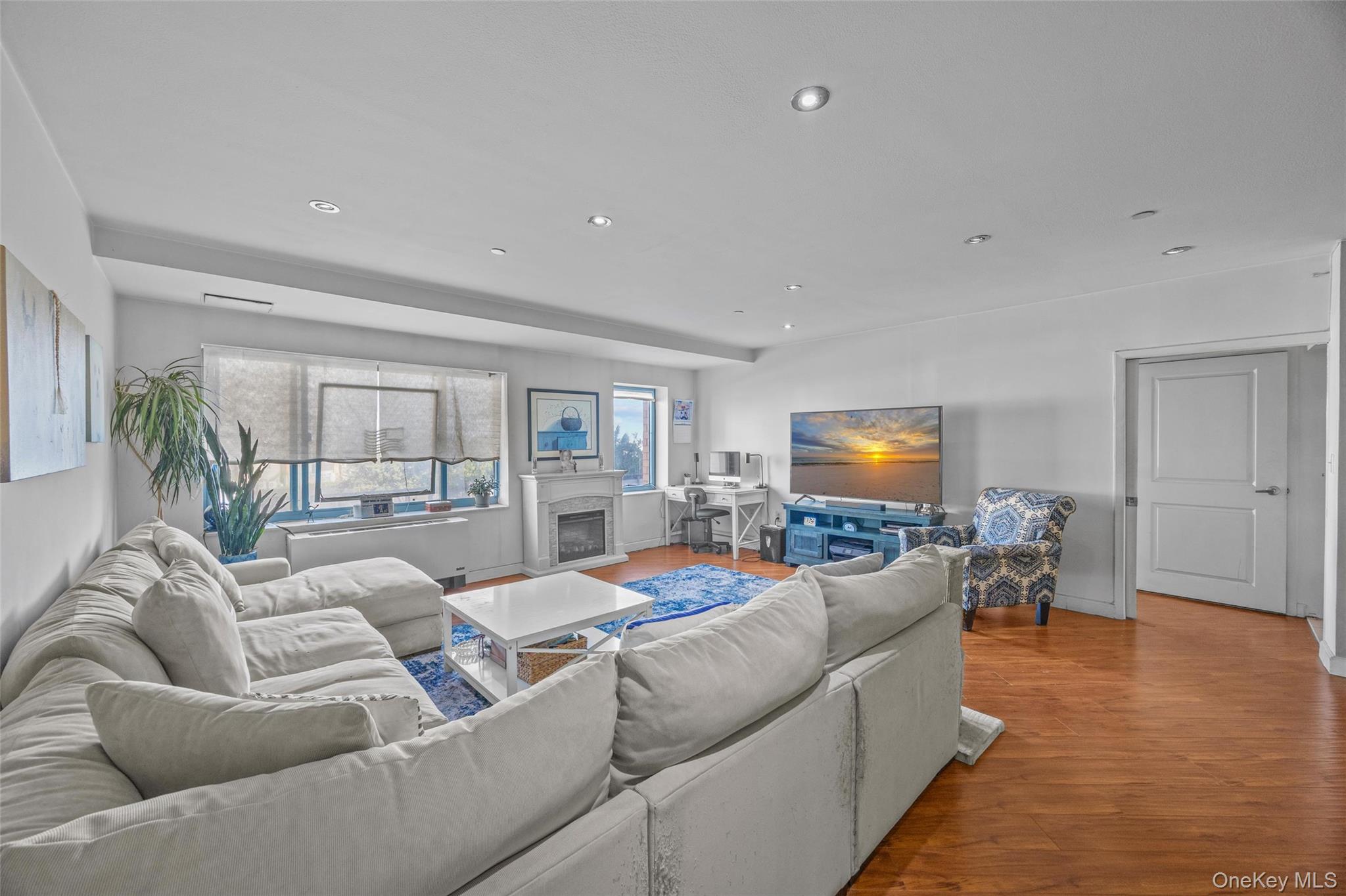 136 Beach 117th Street, Unit 2H photo 5