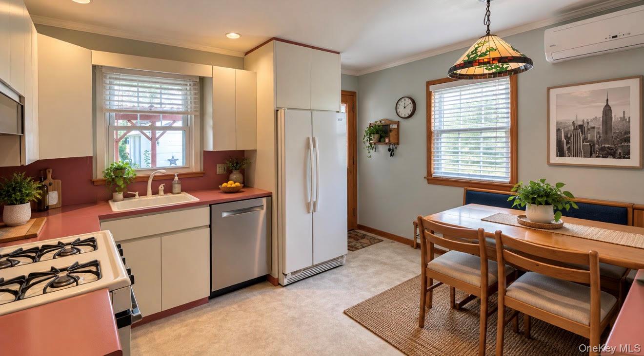 120 Barrymore Boulevard – For Sale photo 8