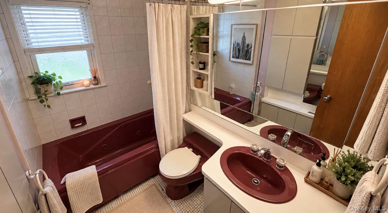 120 Barrymore Boulevard – For Sale photo 12