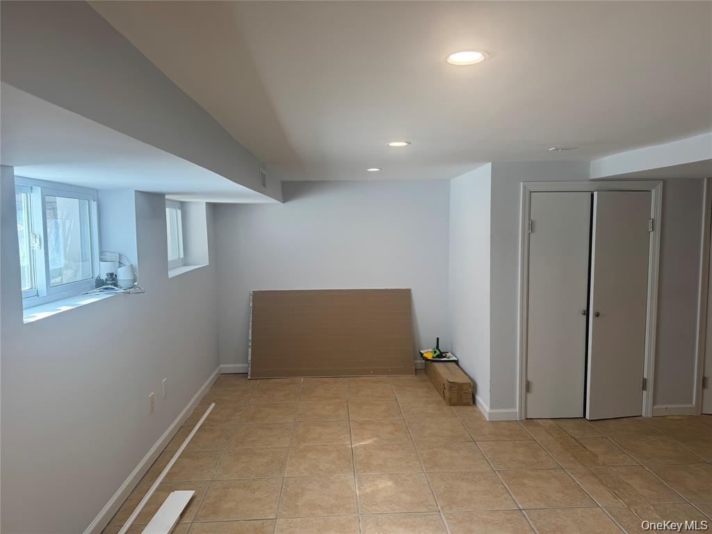 46 Clayton Avenue – For Rent photo 22
