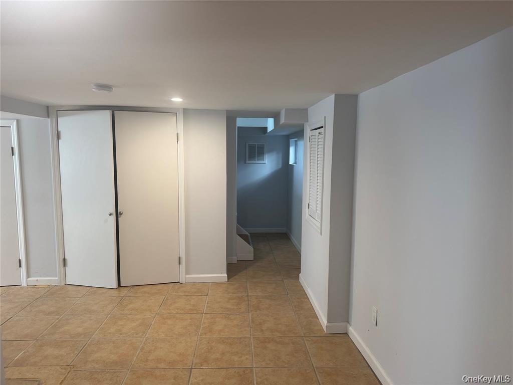 46 Clayton Avenue – For Rent photo 23