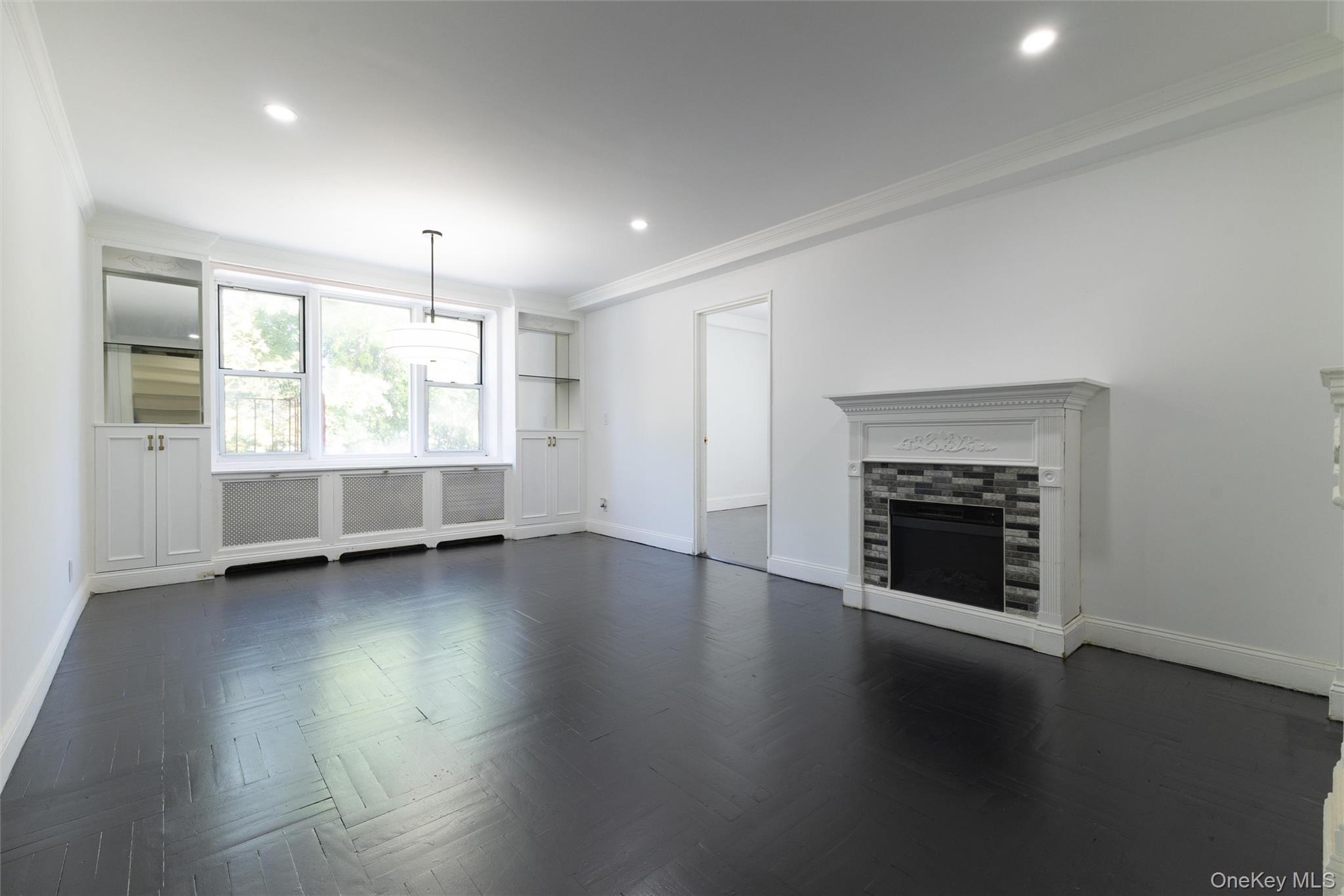 2 Sadore Lane, Unit 1E photo 14