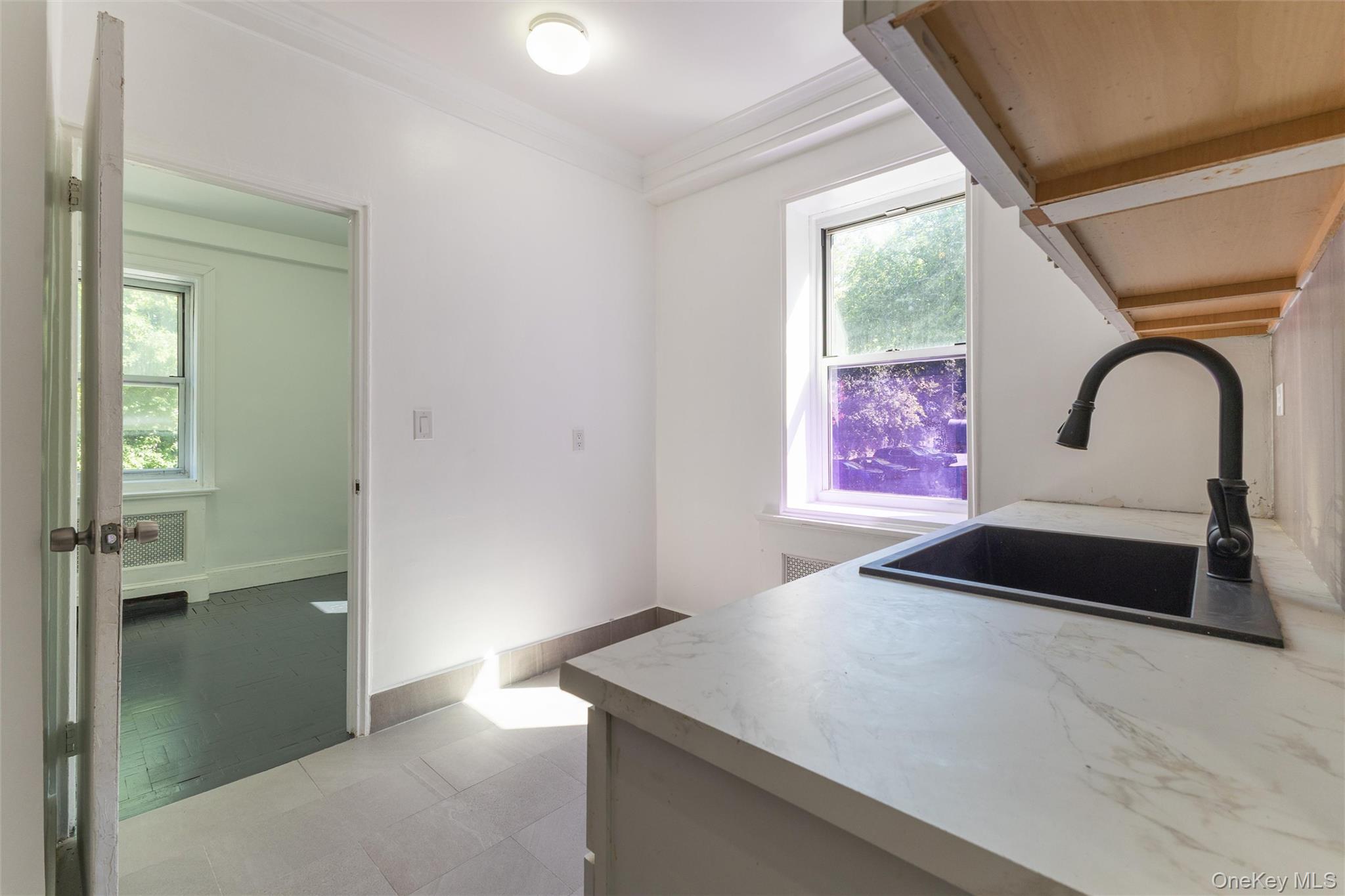 2 Sadore Lane, Unit 1E photo 10