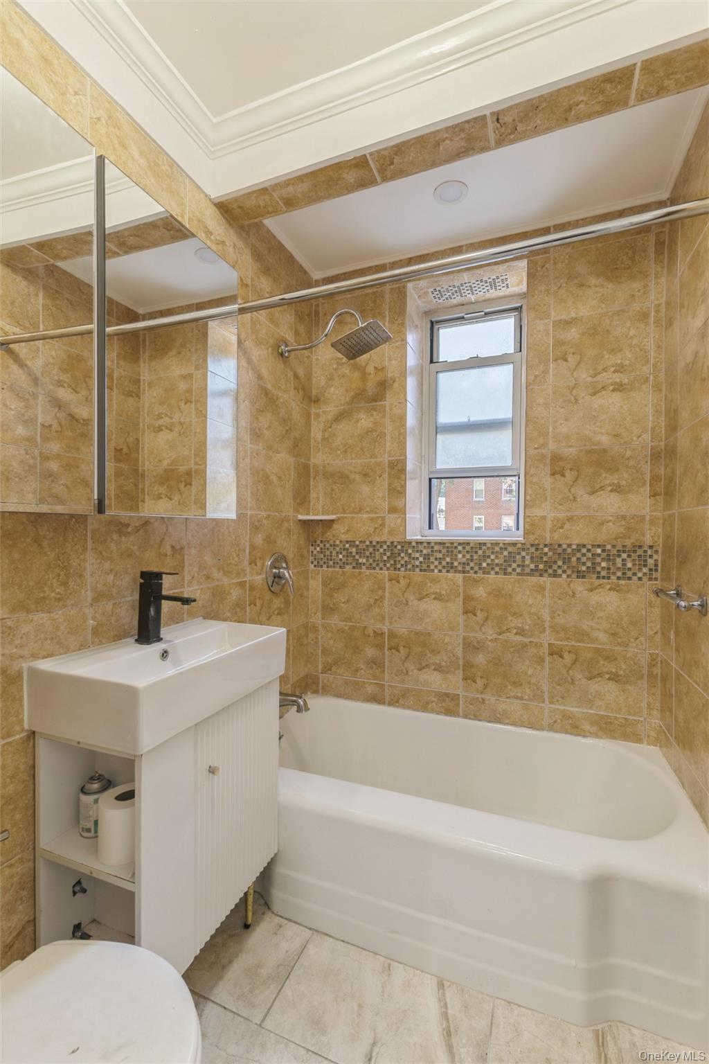 2 Sadore Lane, Unit 1E photo 18