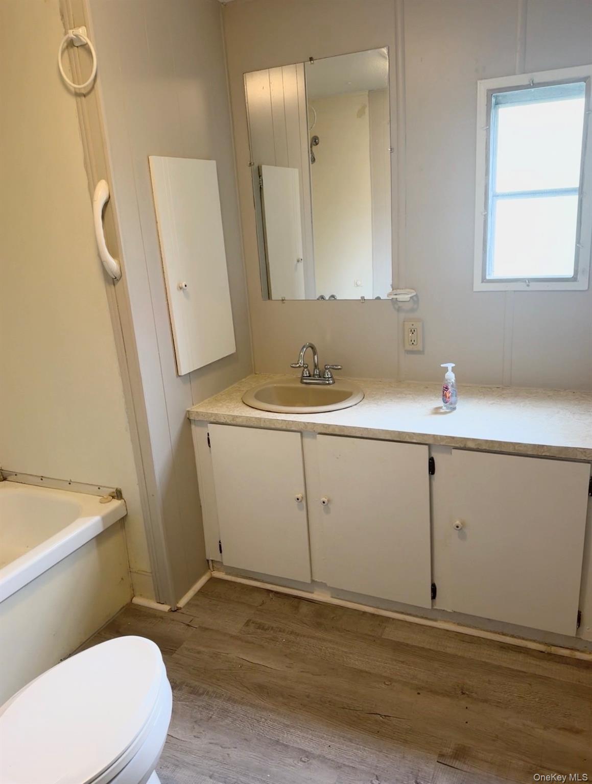 6 Oahu Lane – For Sale photo 7