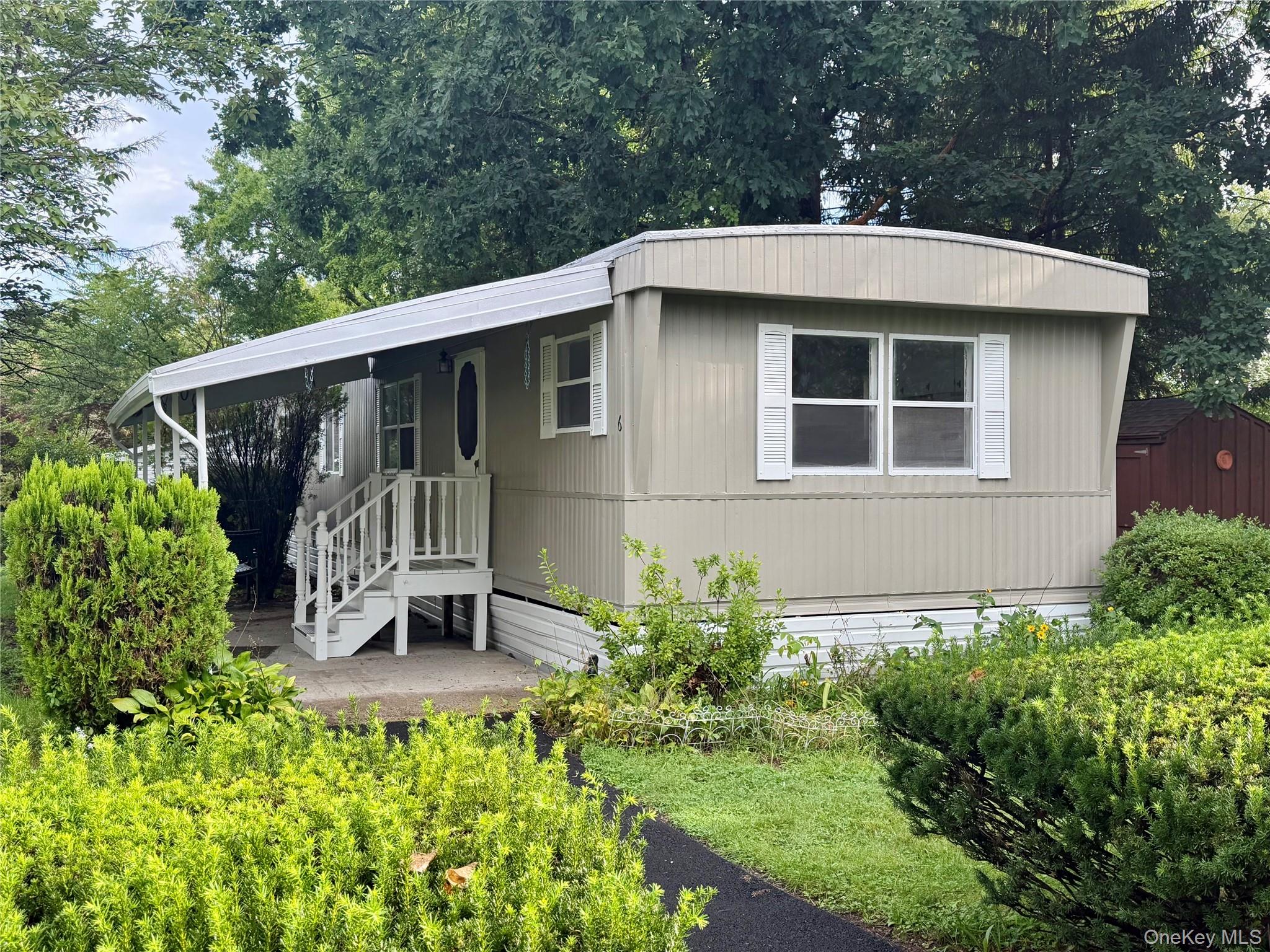 6 Oahu Lane – For Sale