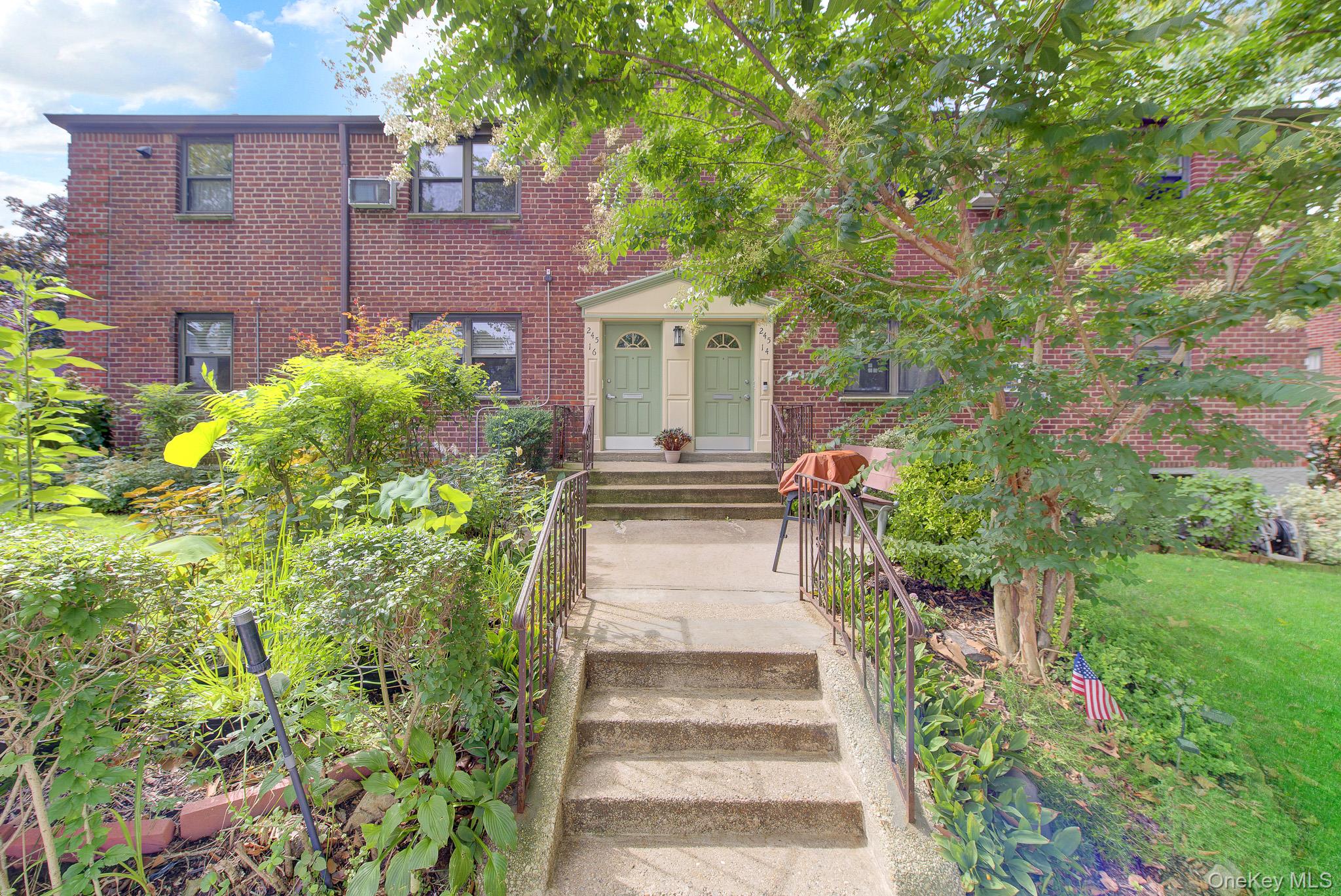 245-14 61st Avenue, Unit 0126
