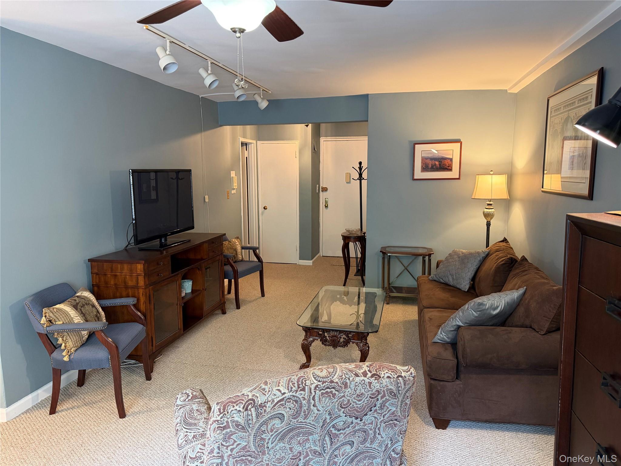 43-25 Douglaston Parkway, Unit 4E photo 5